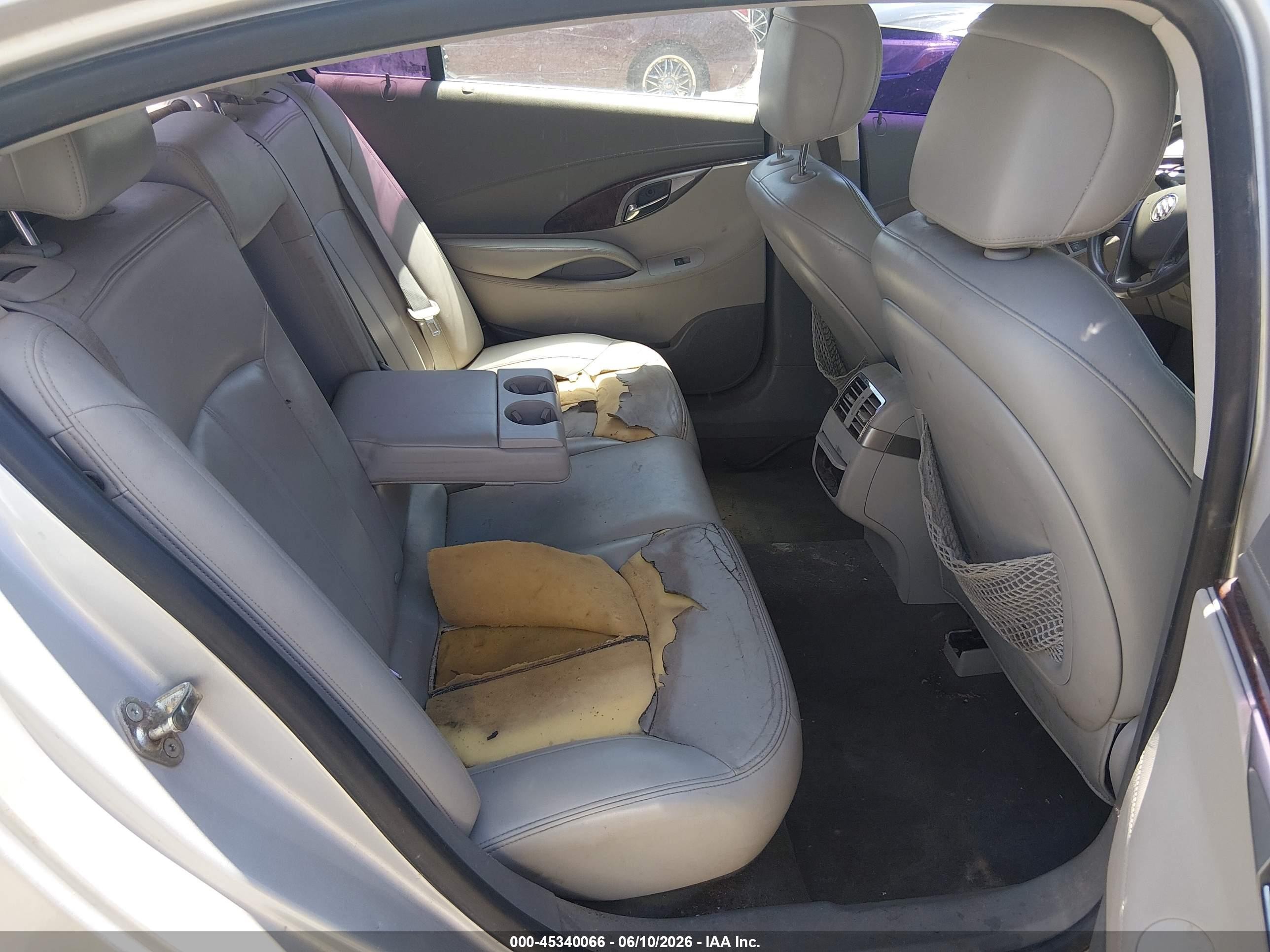 2010 Buick Lacrosse Cxl Silver vin: 1G4GC5EG5AF202061