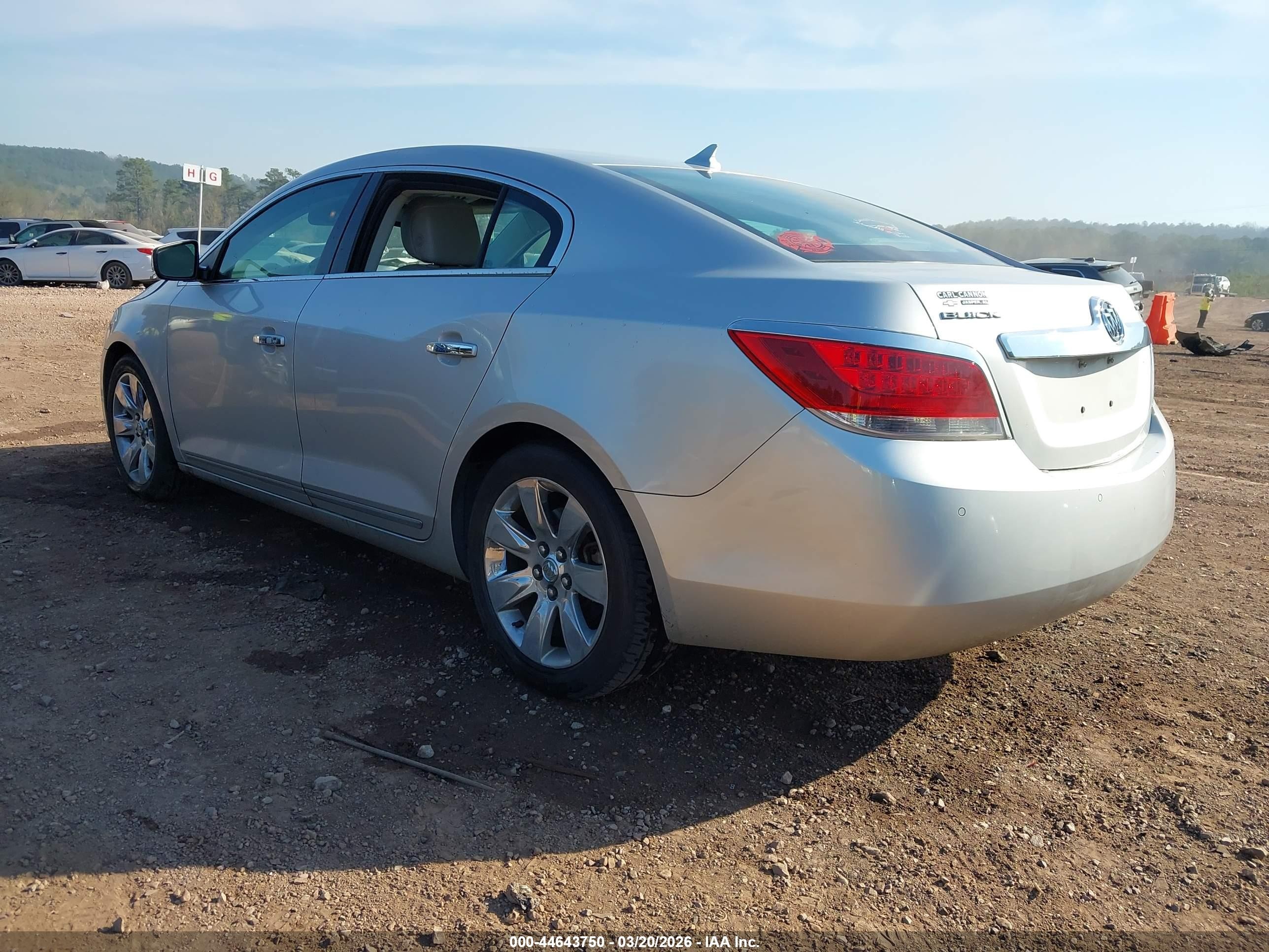 2010 Buick Lacrosse Cxl Silver vin: 1G4GC5EG6AF137754