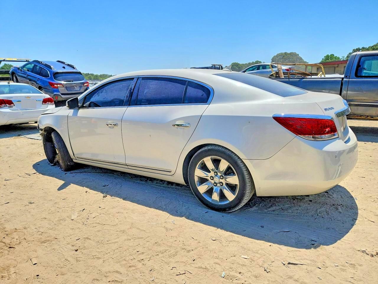 2010 Buick Lacrosse Cxl White vin: 1G4GC5EG7AF282740