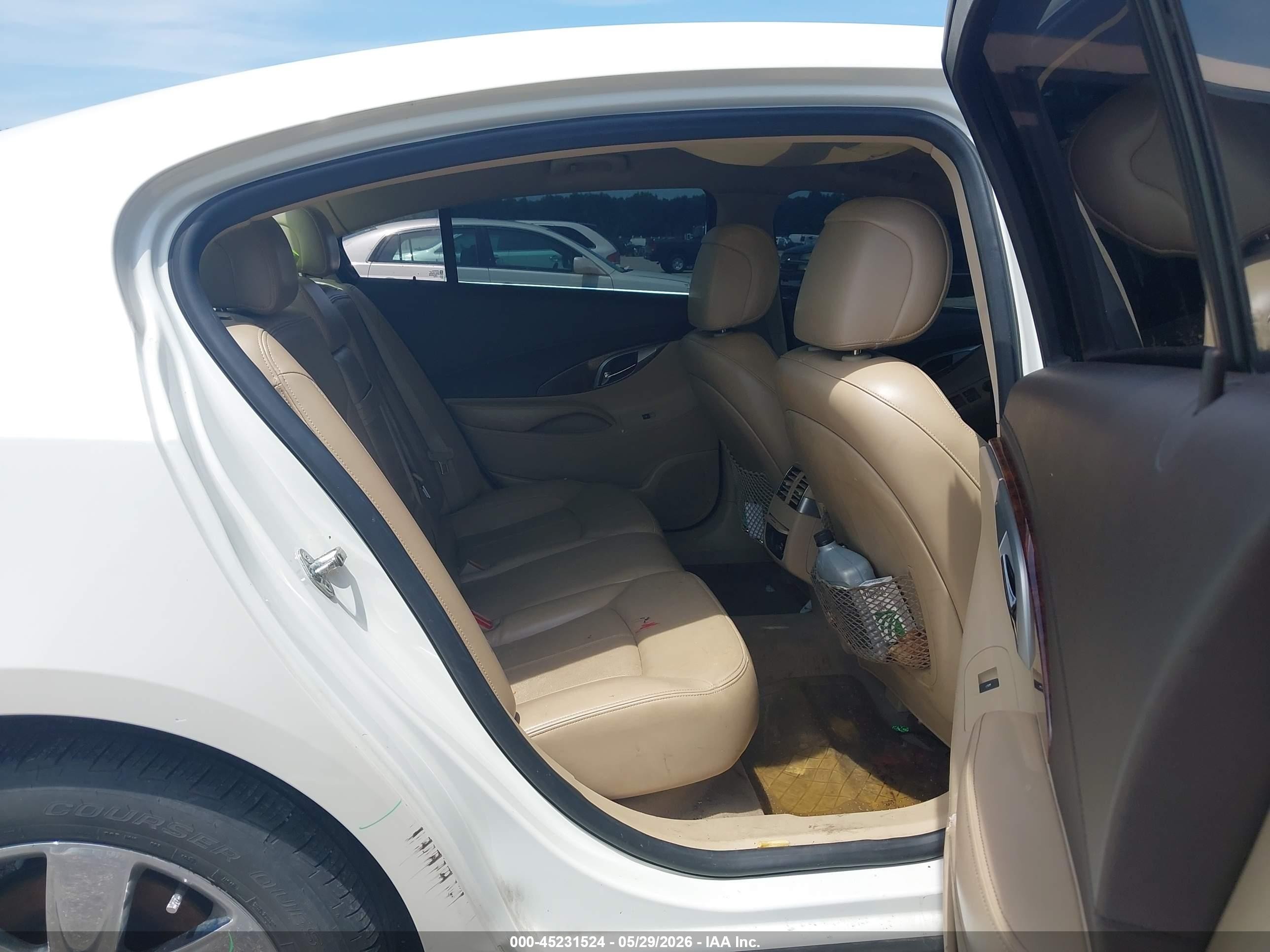 2010 Buick Lacrosse Cxl White vin: 1G4GC5EG8AF276722