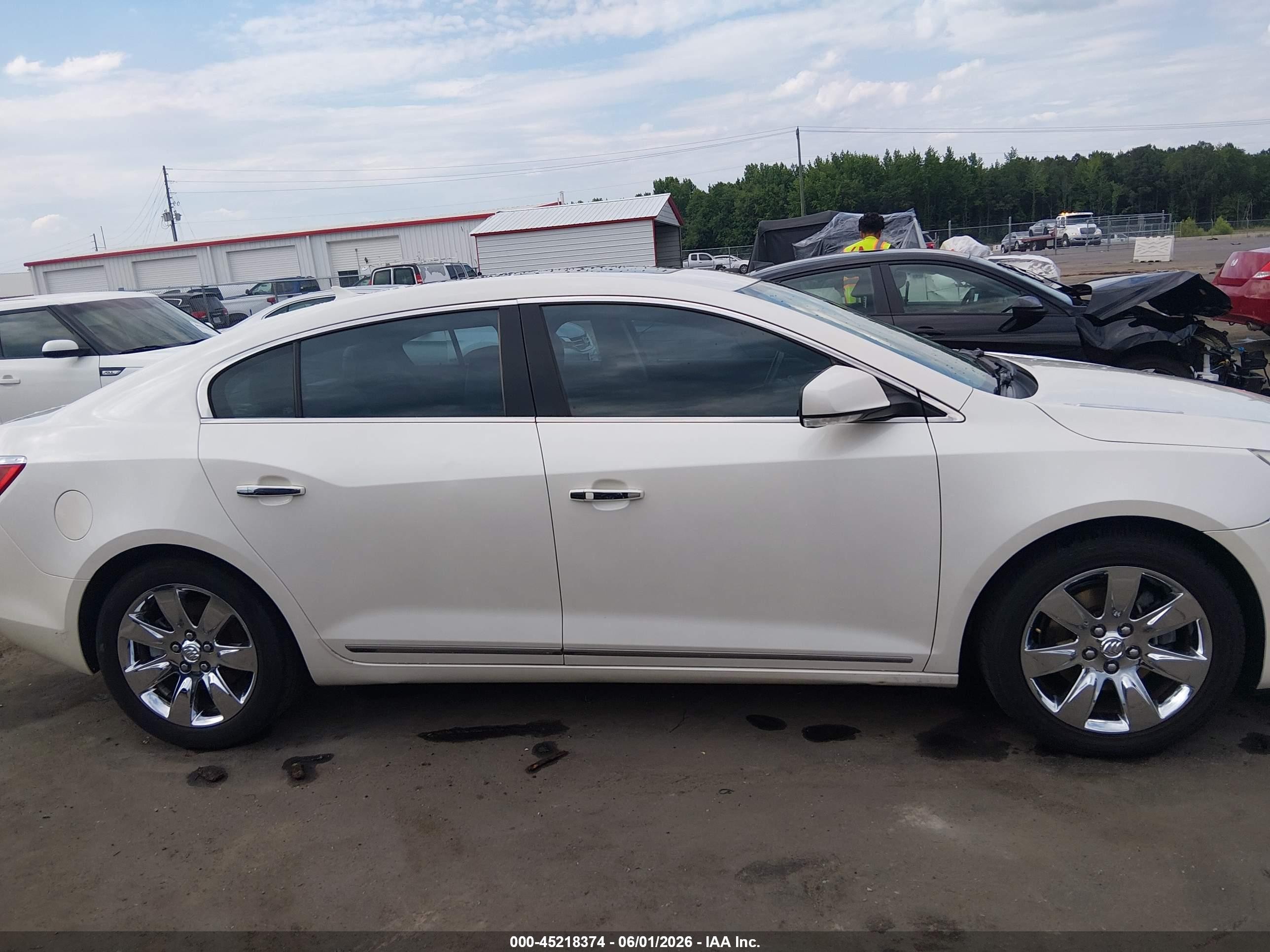 2010 Buick Lacrosse Cxl Белый vin: 1G4GC5EGXAF257444