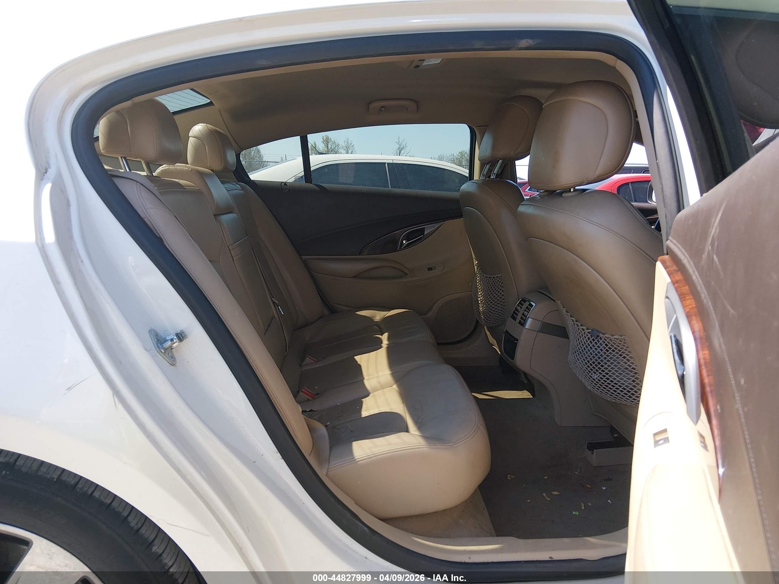2010 Buick Lacrosse Cxl White vin: 1G4GC5EGXAF320994