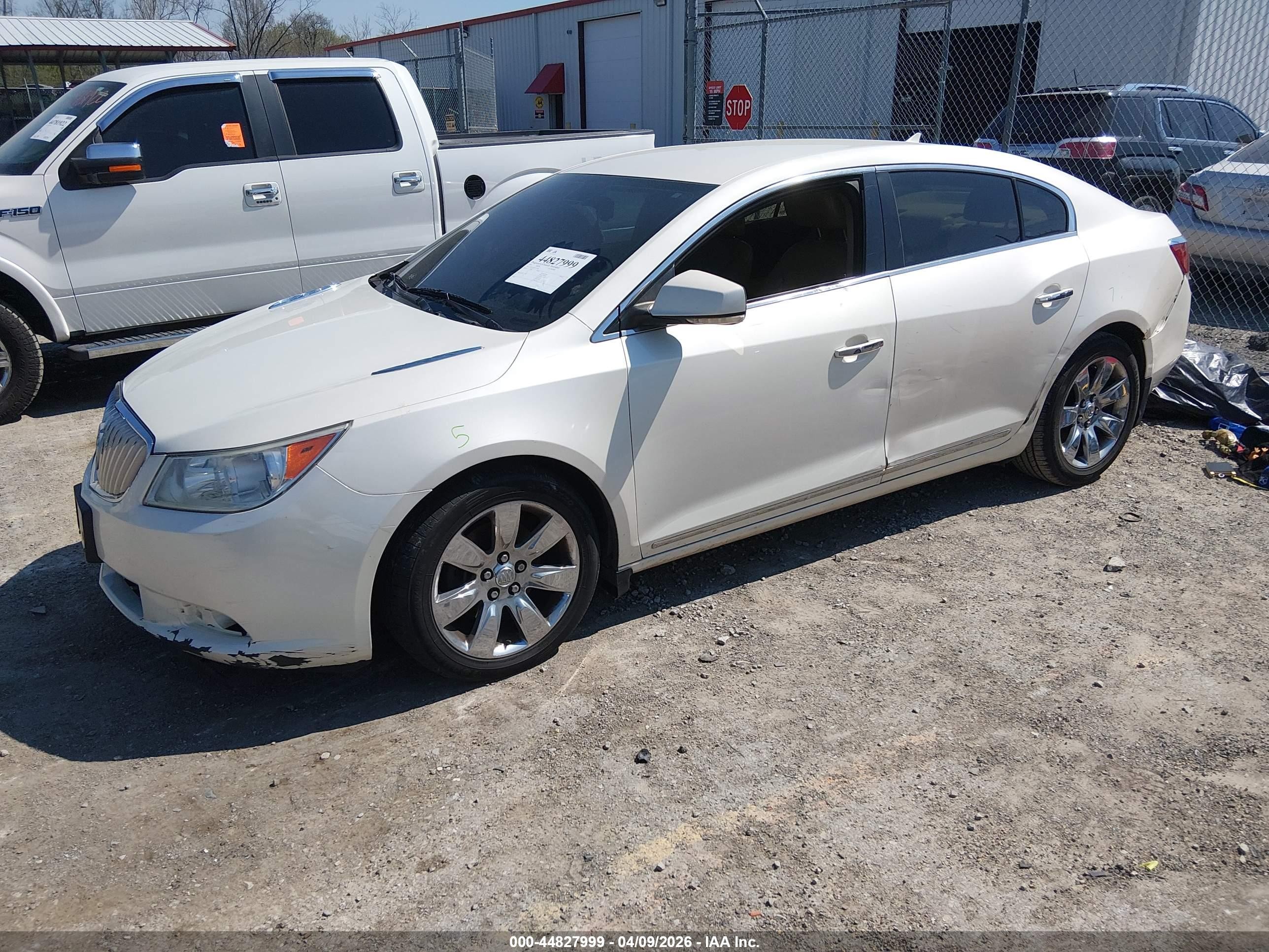 2010 Buick Lacrosse Cxl White vin: 1G4GC5EGXAF320994