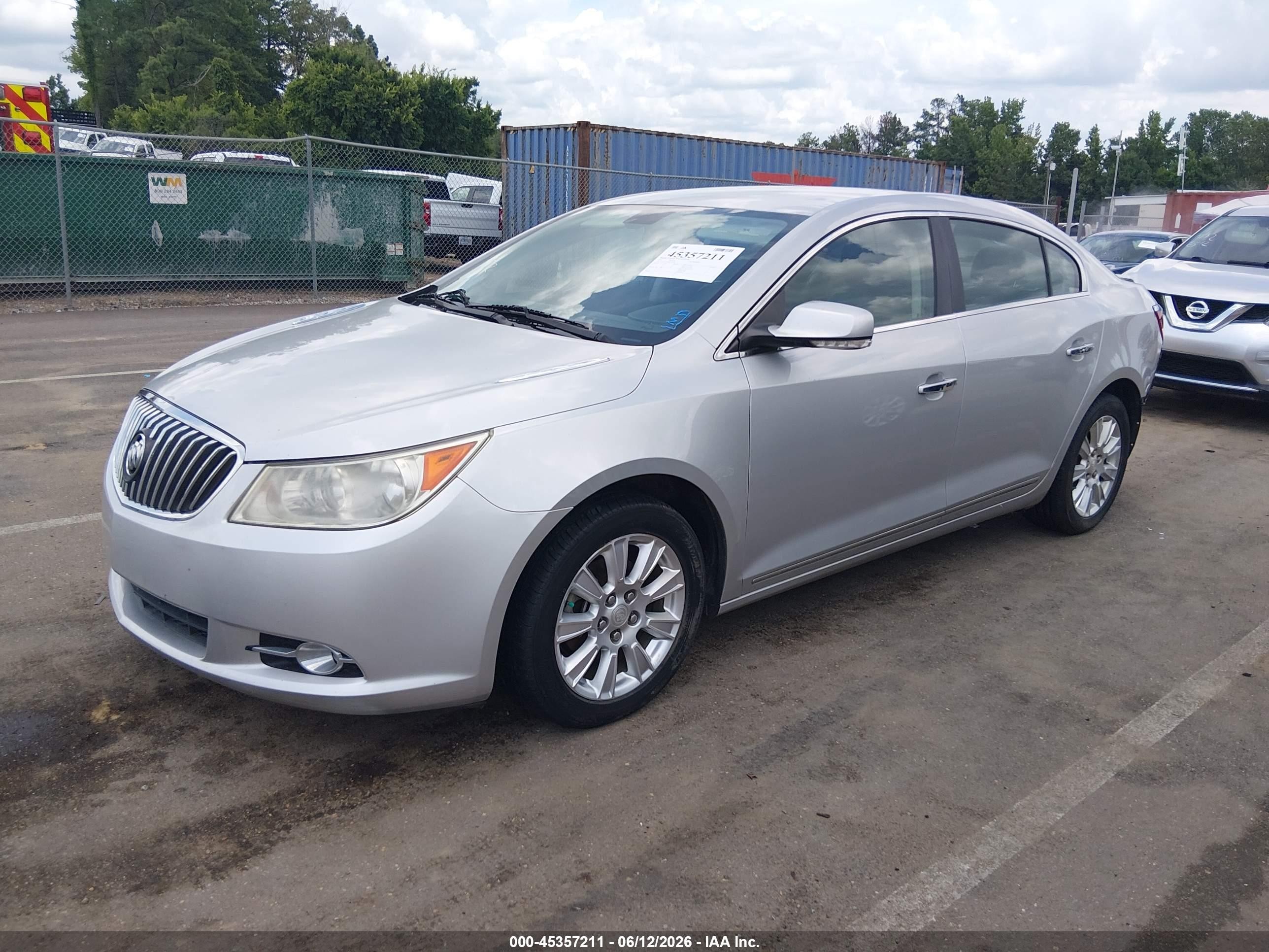 2013 Buick Lacrosse Leather Group Silver vin: 1G4GC5ER0DF123936