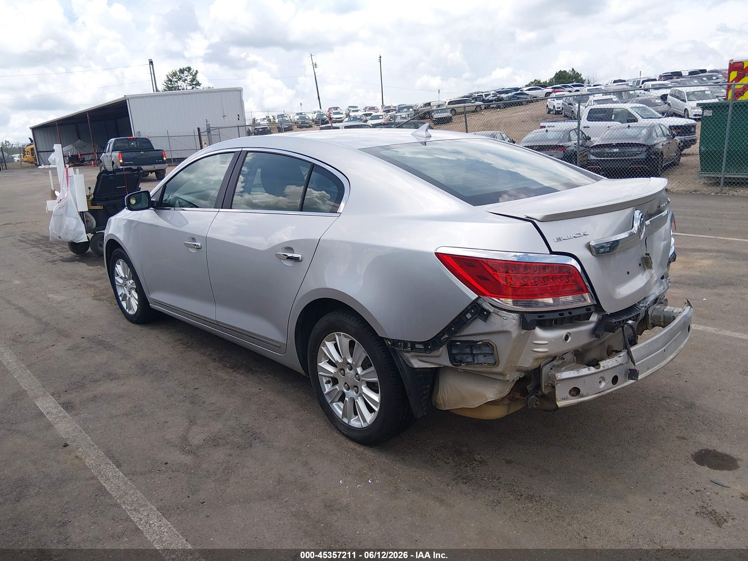 2013 Buick Lacrosse Leather Group Silver vin: 1G4GC5ER0DF123936