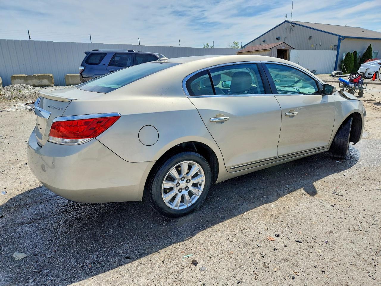 2013 Buick Lacrosse Cream vin: 1G4GC5ER1DF323479