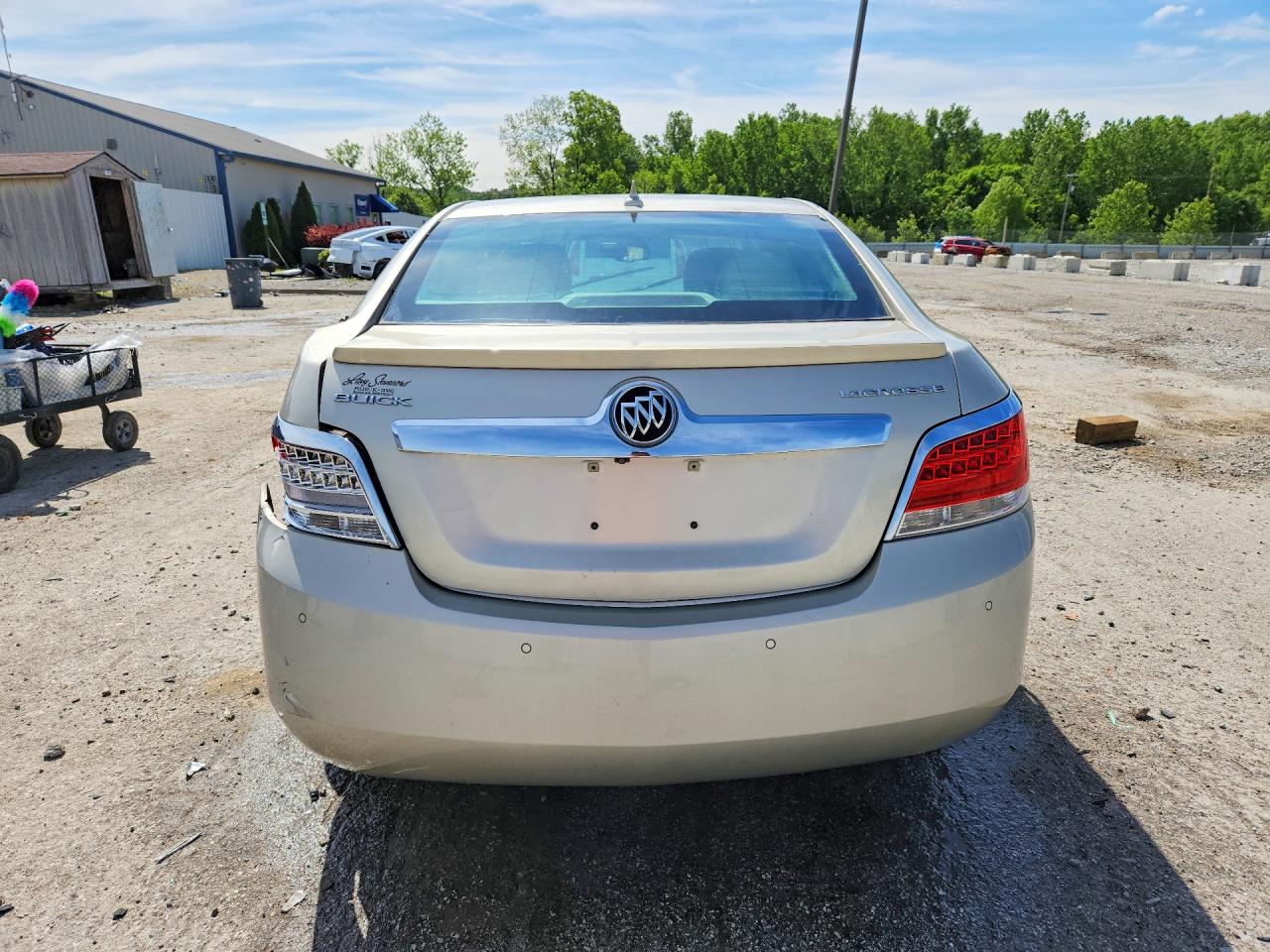 2013 Buick Lacrosse Cream vin: 1G4GC5ER1DF323479