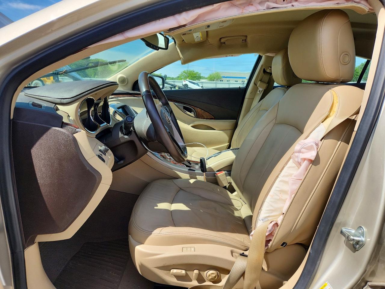 2013 Buick Lacrosse Cream vin: 1G4GC5ER1DF323479
