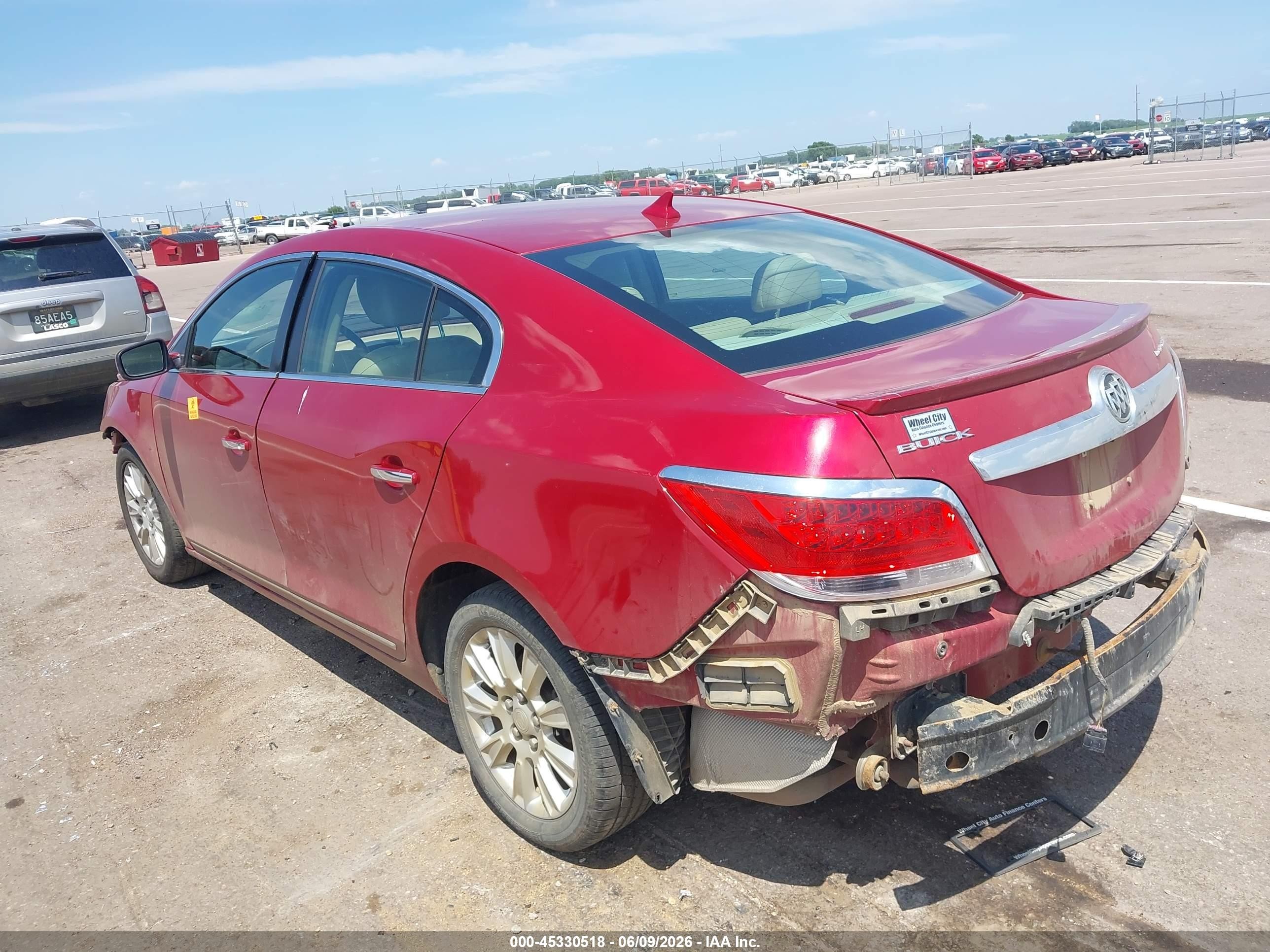 2013 Buick Lacrosse Leather Group Red vin: 1G4GC5ER5DF128470