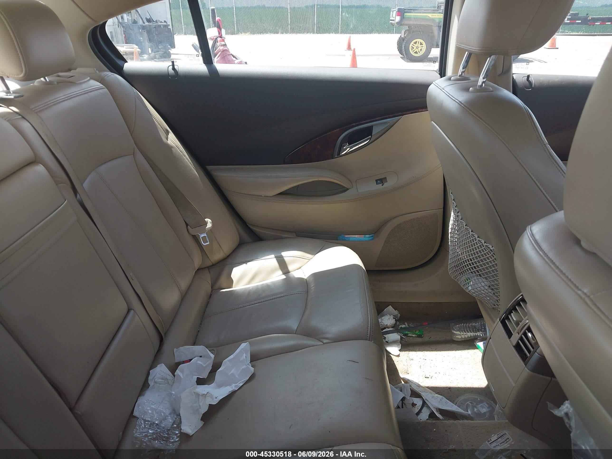 2013 Buick Lacrosse Leather Group Red vin: 1G4GC5ER5DF128470