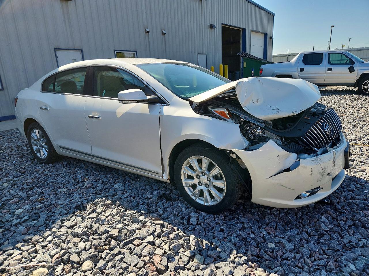 2013 Buick Lacrosse White vin: 1G4GC5ER8DF130214