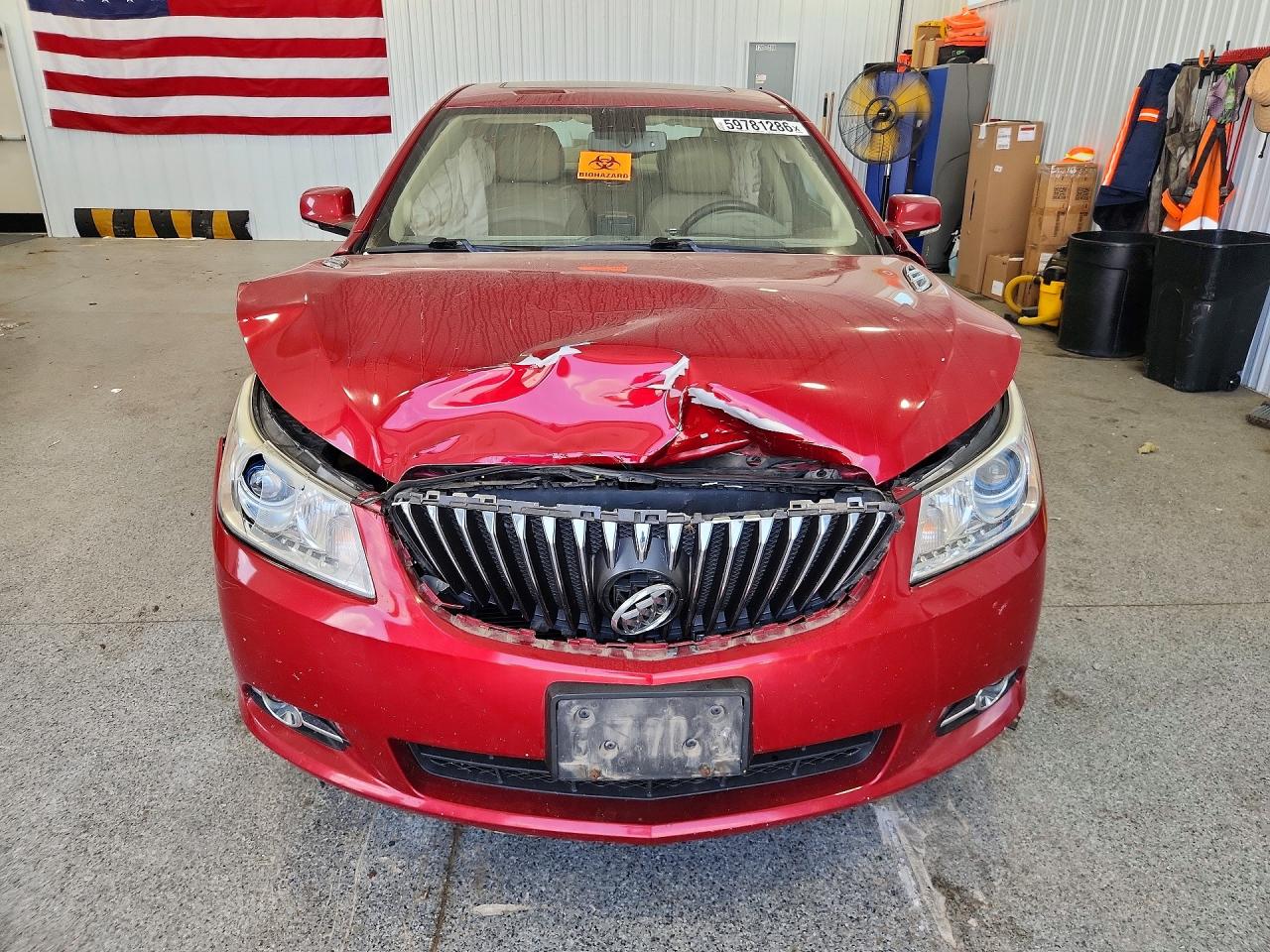 2013 Buick Lacrosse Красный vin: 1G4GC5ER9DF133266