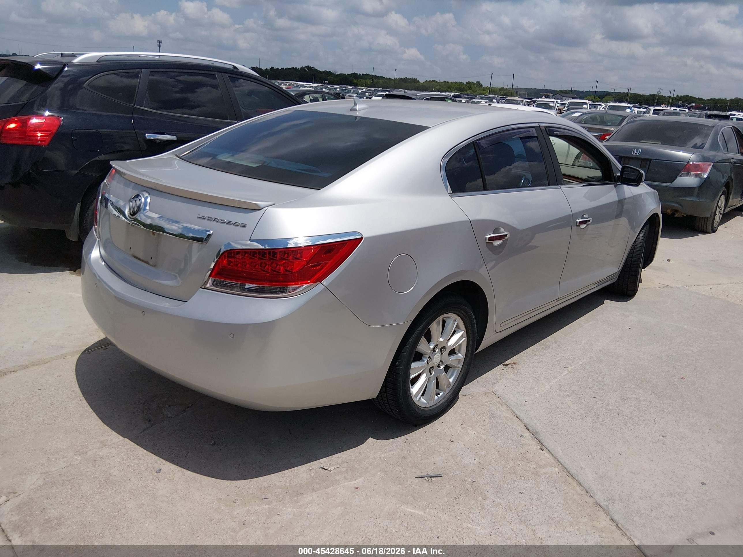 2013 Buick Lacrosse Leather Group Silver vin: 1G4GC5ER9DF140492