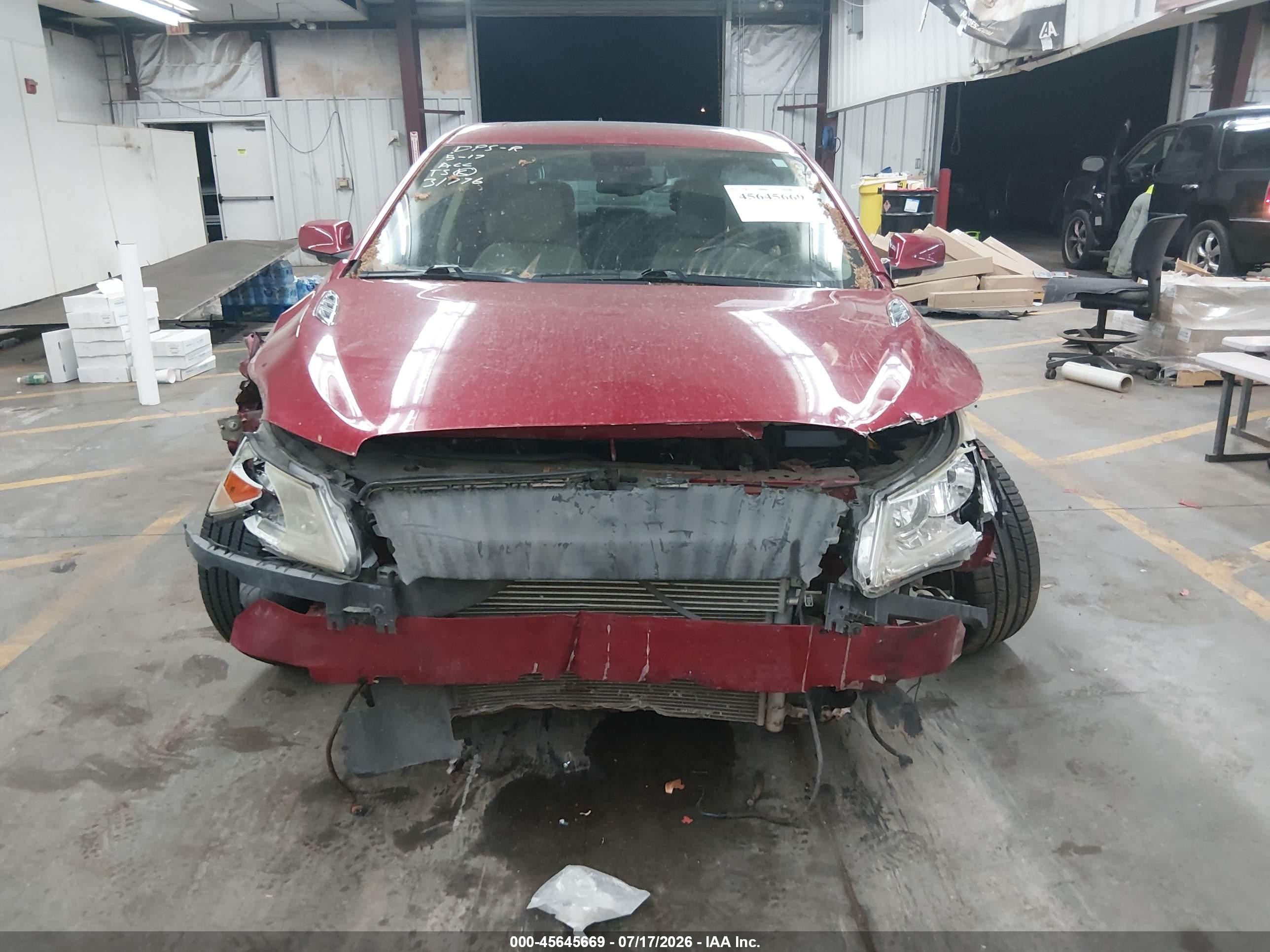 2013 Buick Lacrosse Leather Group Red vin: 1G4GC5ERXDF329233