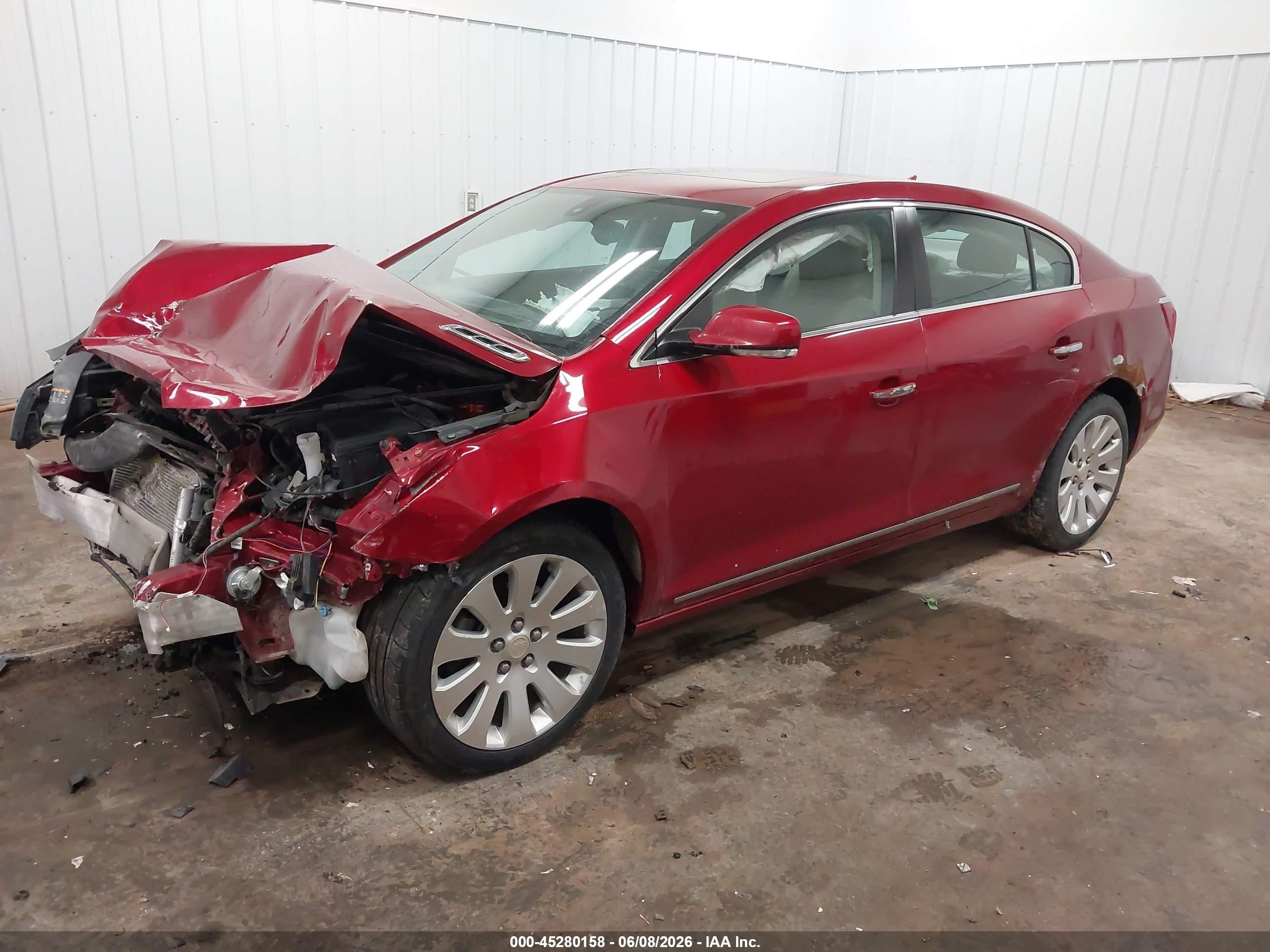 2014 Buick Lacrosse Leather Group Red vin: 1G4GC5G32EF150453