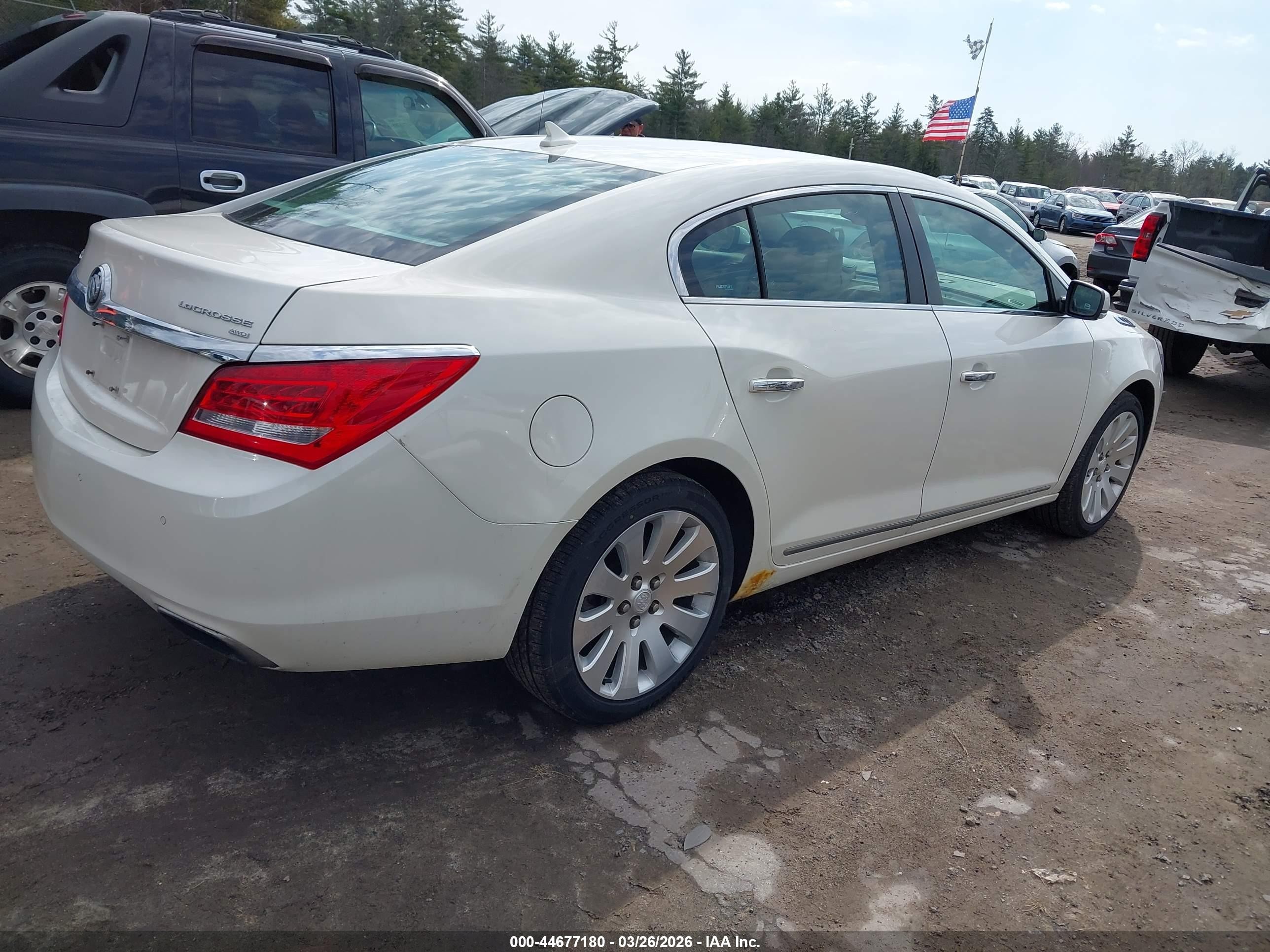 2014 Buick Lacrosse Leather Group White vin: 1G4GC5G39EF275448