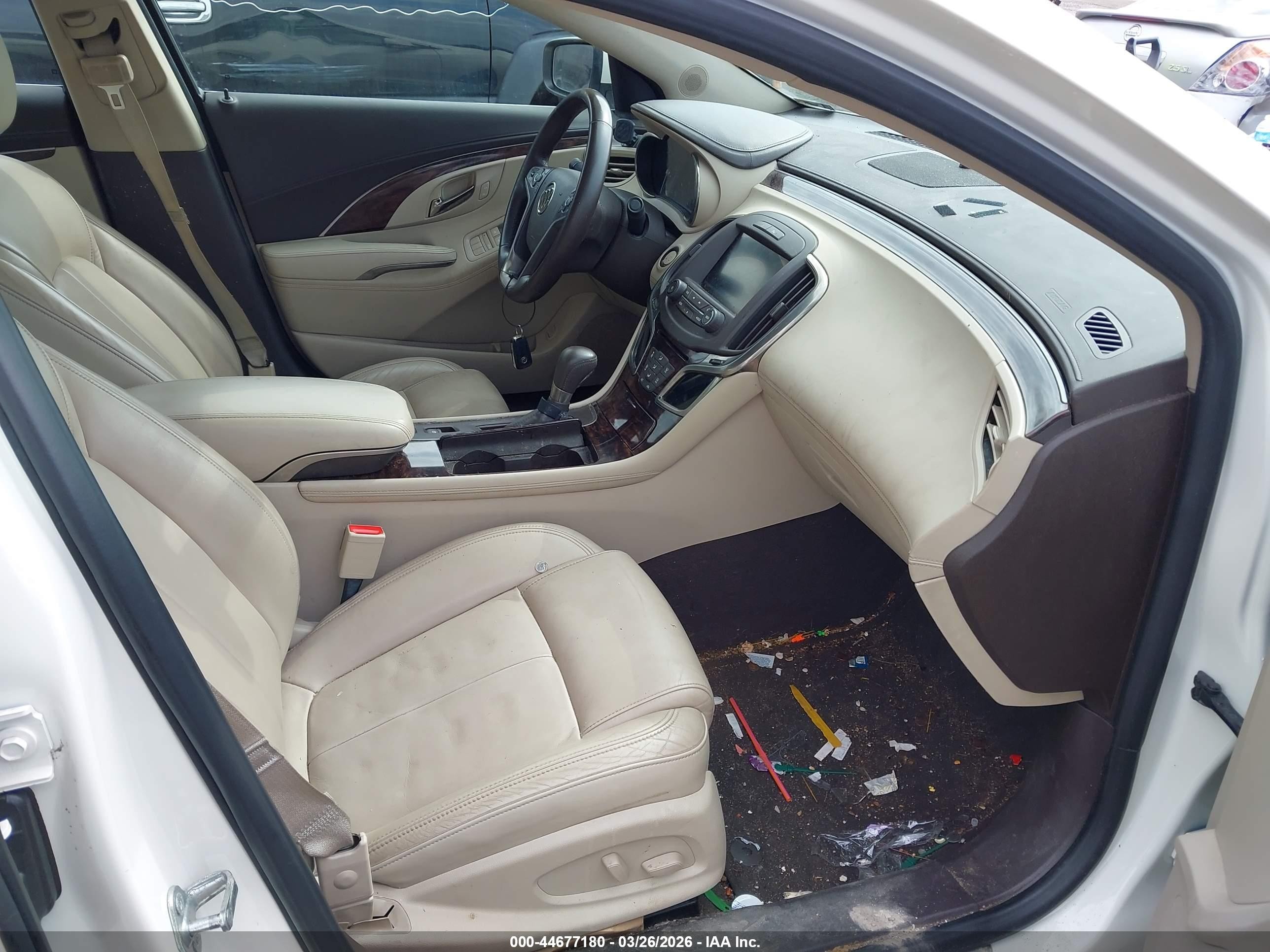 2014 Buick Lacrosse Leather Group White vin: 1G4GC5G39EF275448