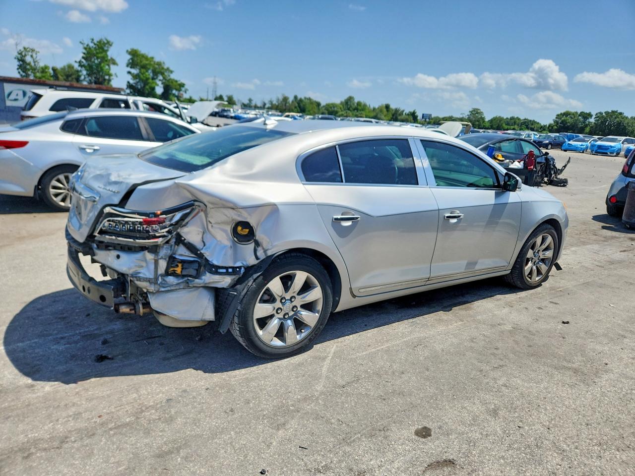 2012 Buick Lacrosse Silver vin: 1G4GC5G3XCF103782