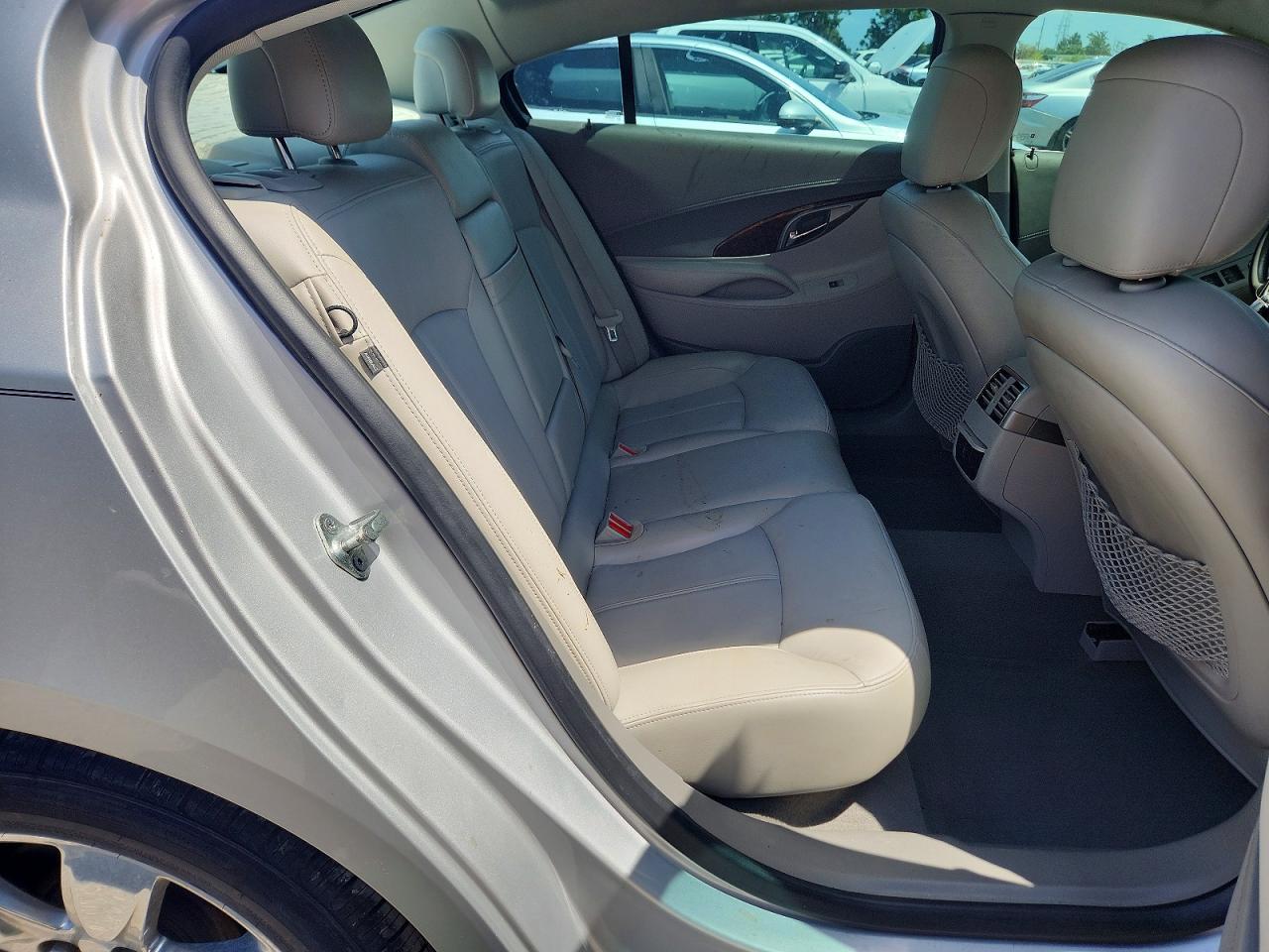 2012 Buick Lacrosse Silver vin: 1G4GC5G3XCF103782
