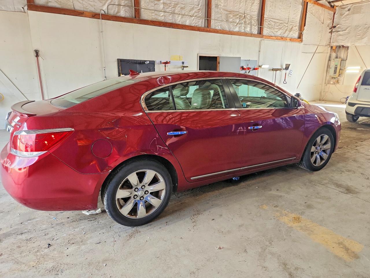 2011 Buick Lacrosse Cxl Red vin: 1G4GC5GCXBF172194