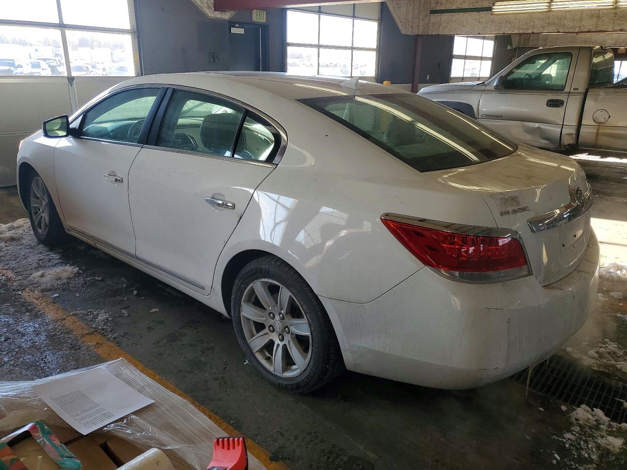 2011 Buick Lacrosse Cxl White vin: 1G4GC5GD9BF202732