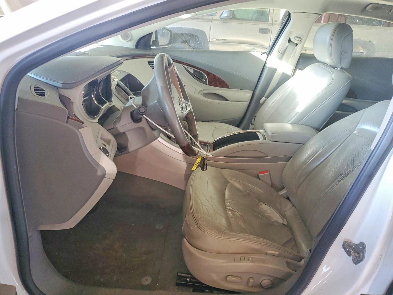 2011 Buick Lacrosse Cxl White vin: 1G4GC5GD9BF202732