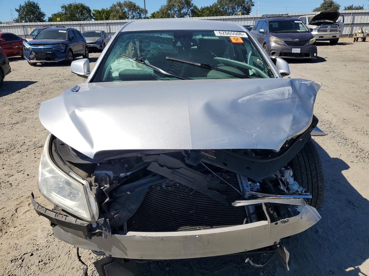 2010 Buick Lacrosse Cxl Silver vin: 1G4GC5GG2AF269424