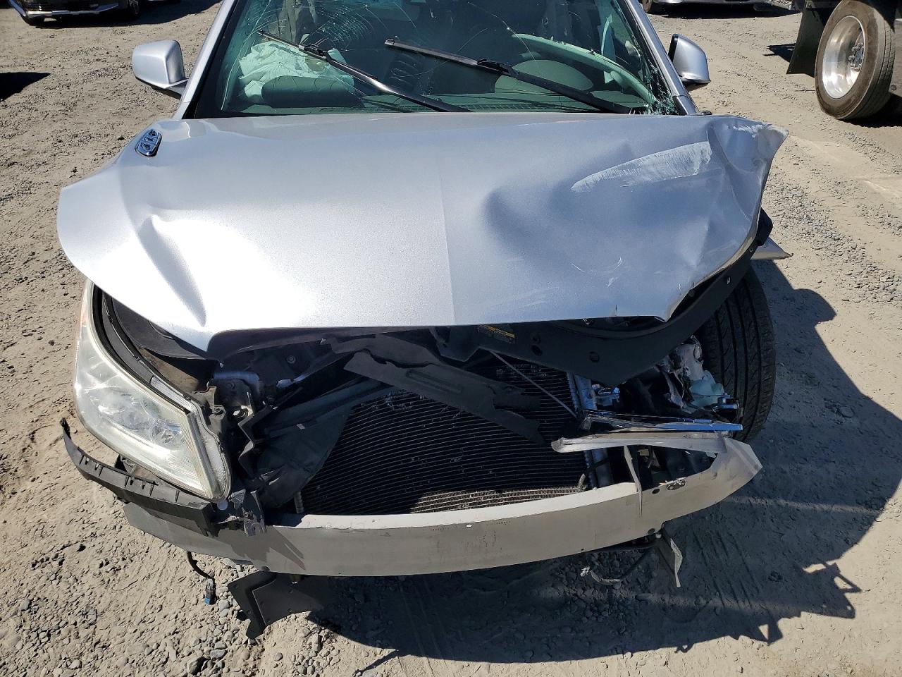 2010 Buick Lacrosse Cxl Silver vin: 1G4GC5GG2AF269424