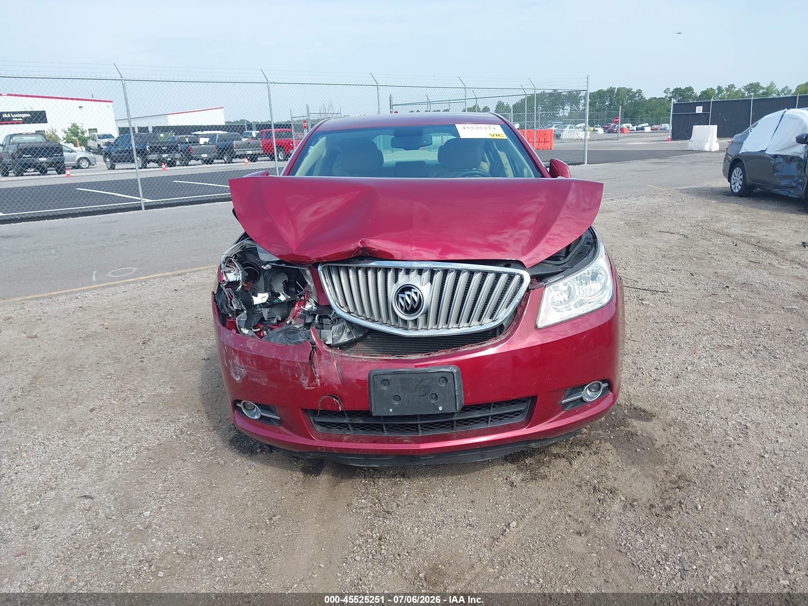 2010 Buick Lacrosse Cxl Red vin: 1G4GC5GG9AF325732