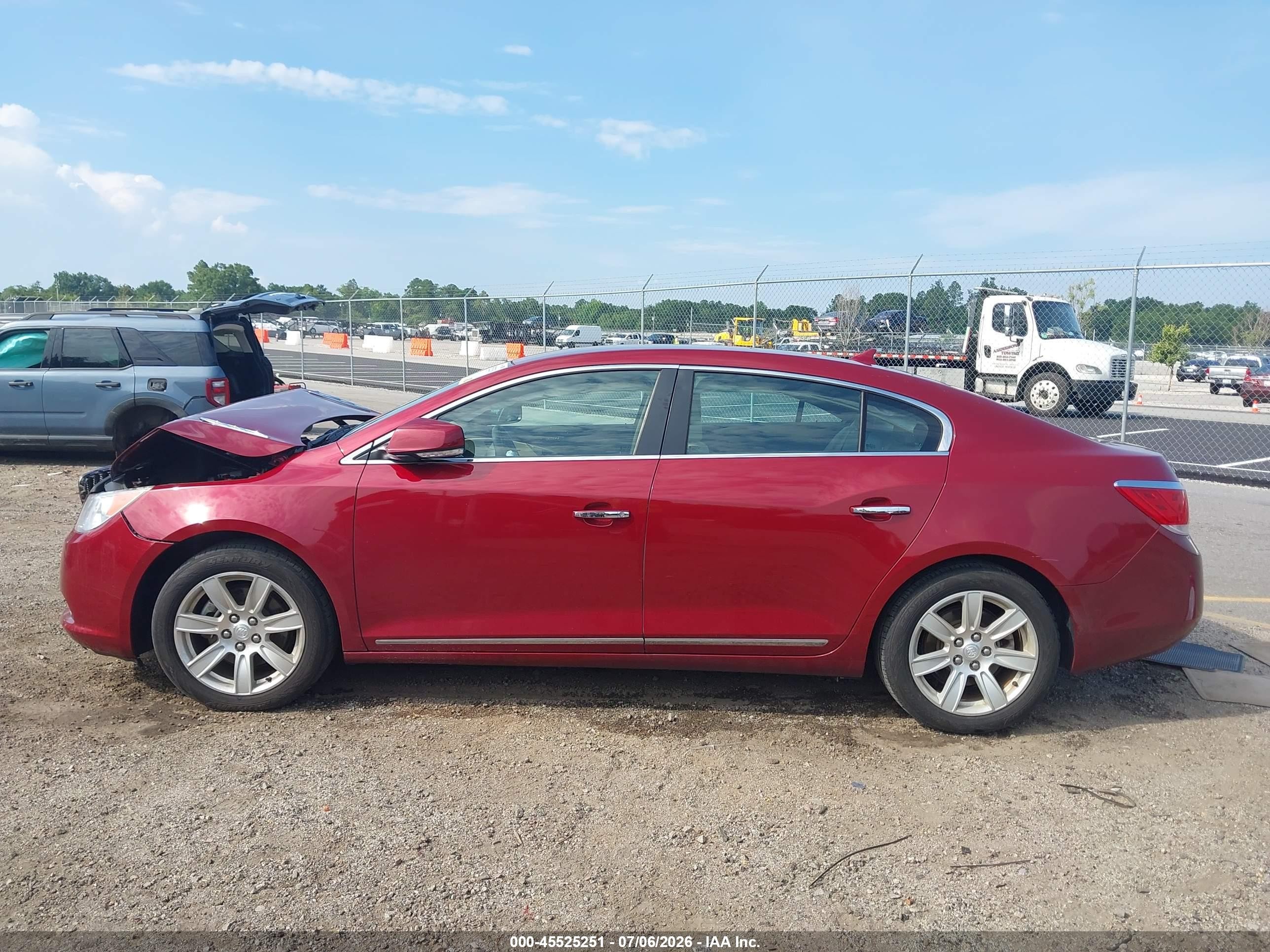 2010 Buick Lacrosse Cxl Red vin: 1G4GC5GG9AF325732