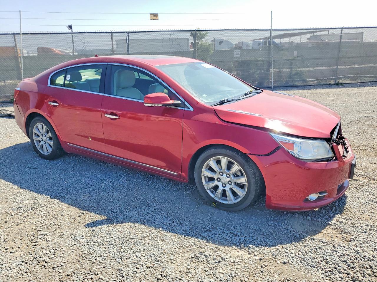 2013 Buick Lacrosse Red vin: 1G4GC5GR1DF255889