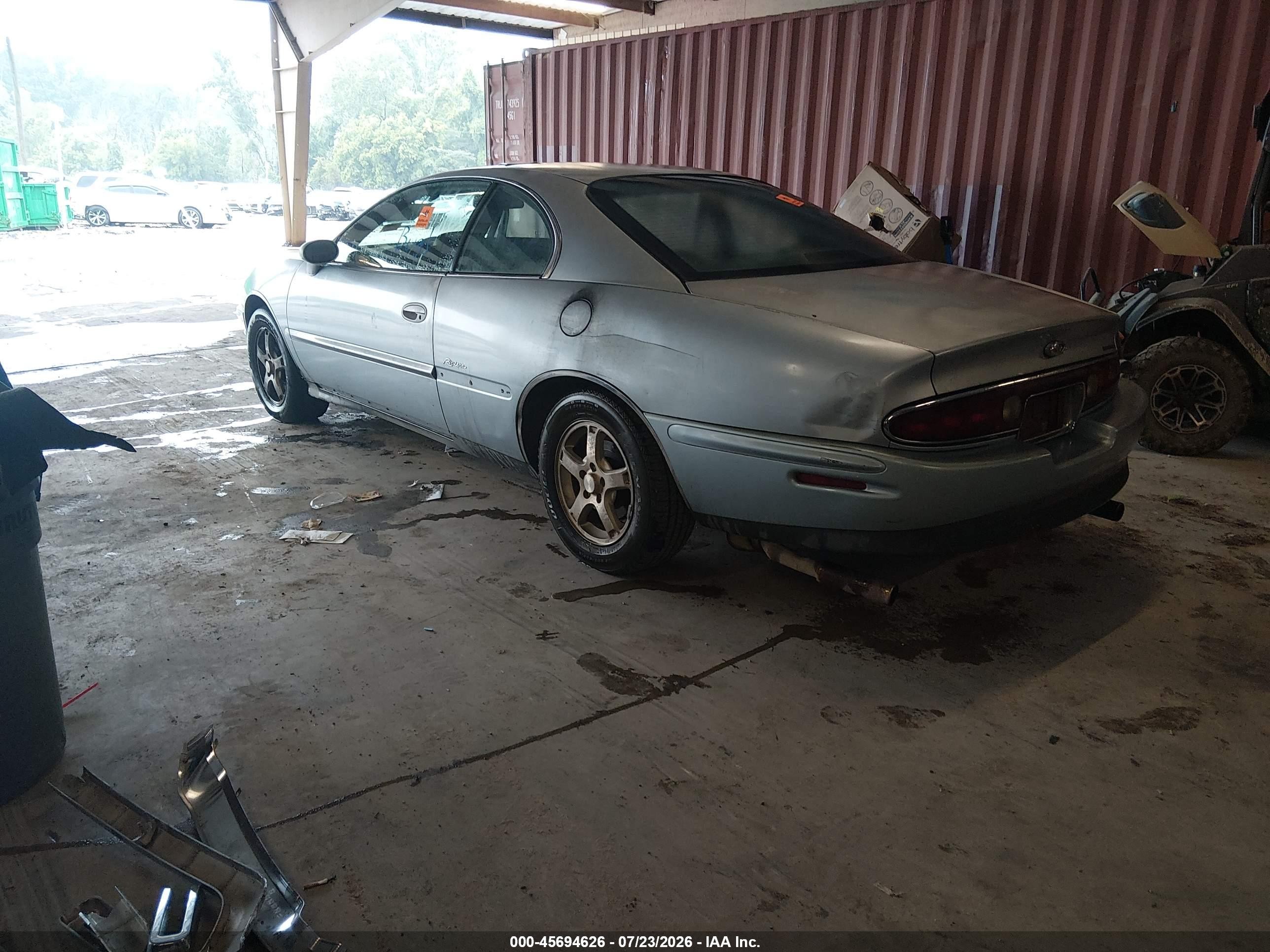 1997 Buick Riviera   Серый vin: 1G4GD2214V4708820