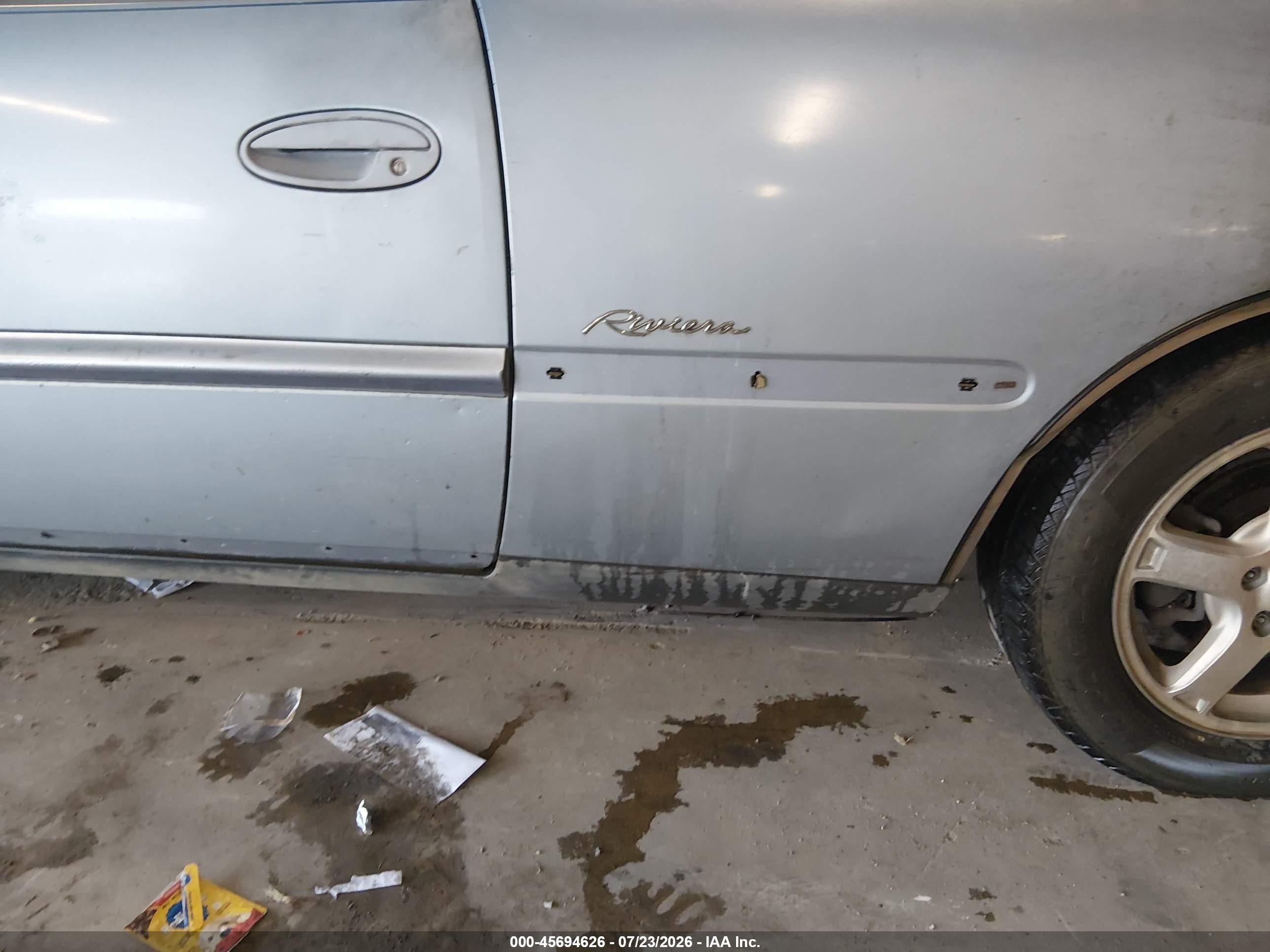 1997 Buick Riviera   Серый vin: 1G4GD2214V4708820