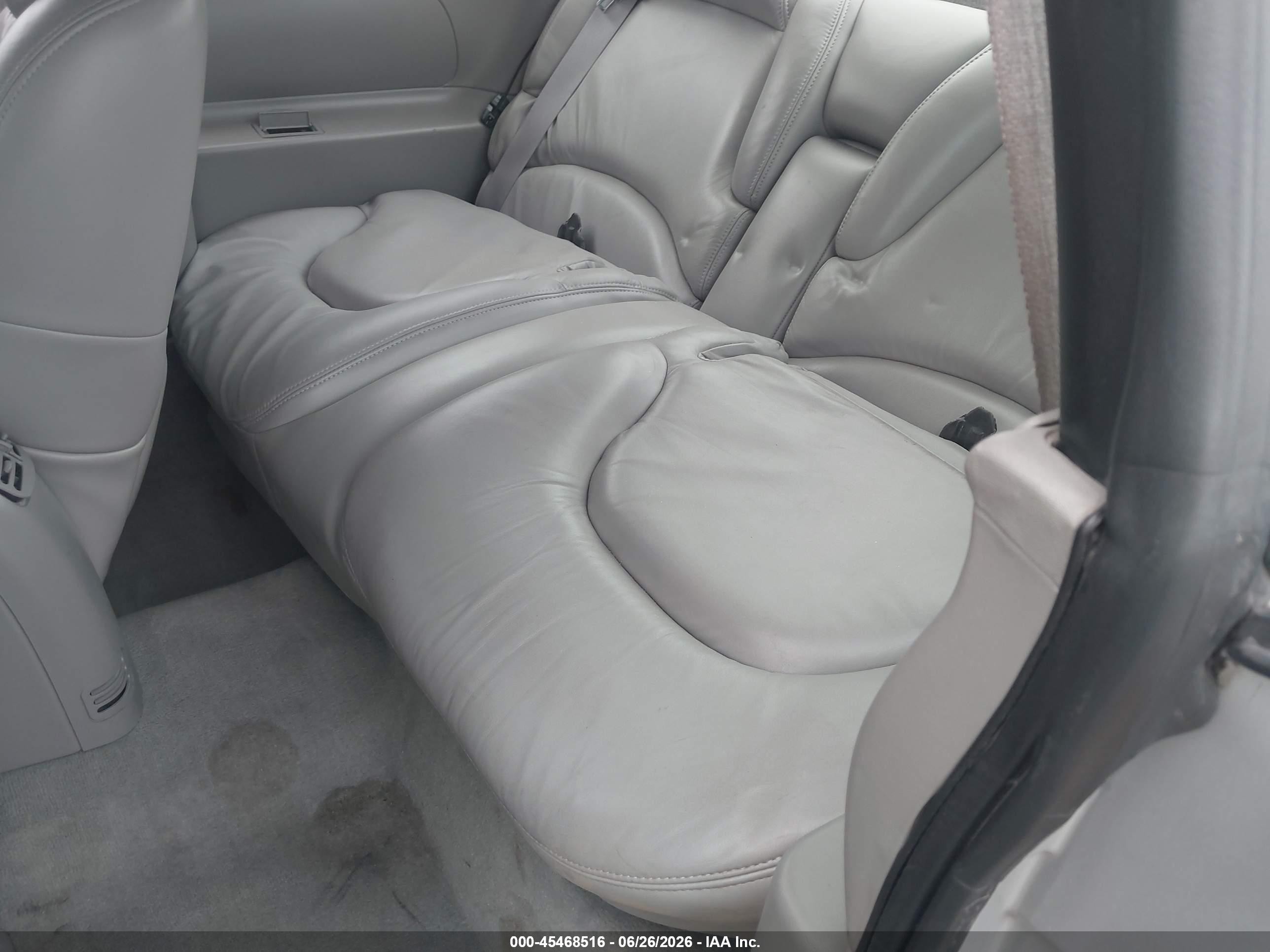 1999 Buick Riviera   Silver vin: 1G4GD2215X4700308