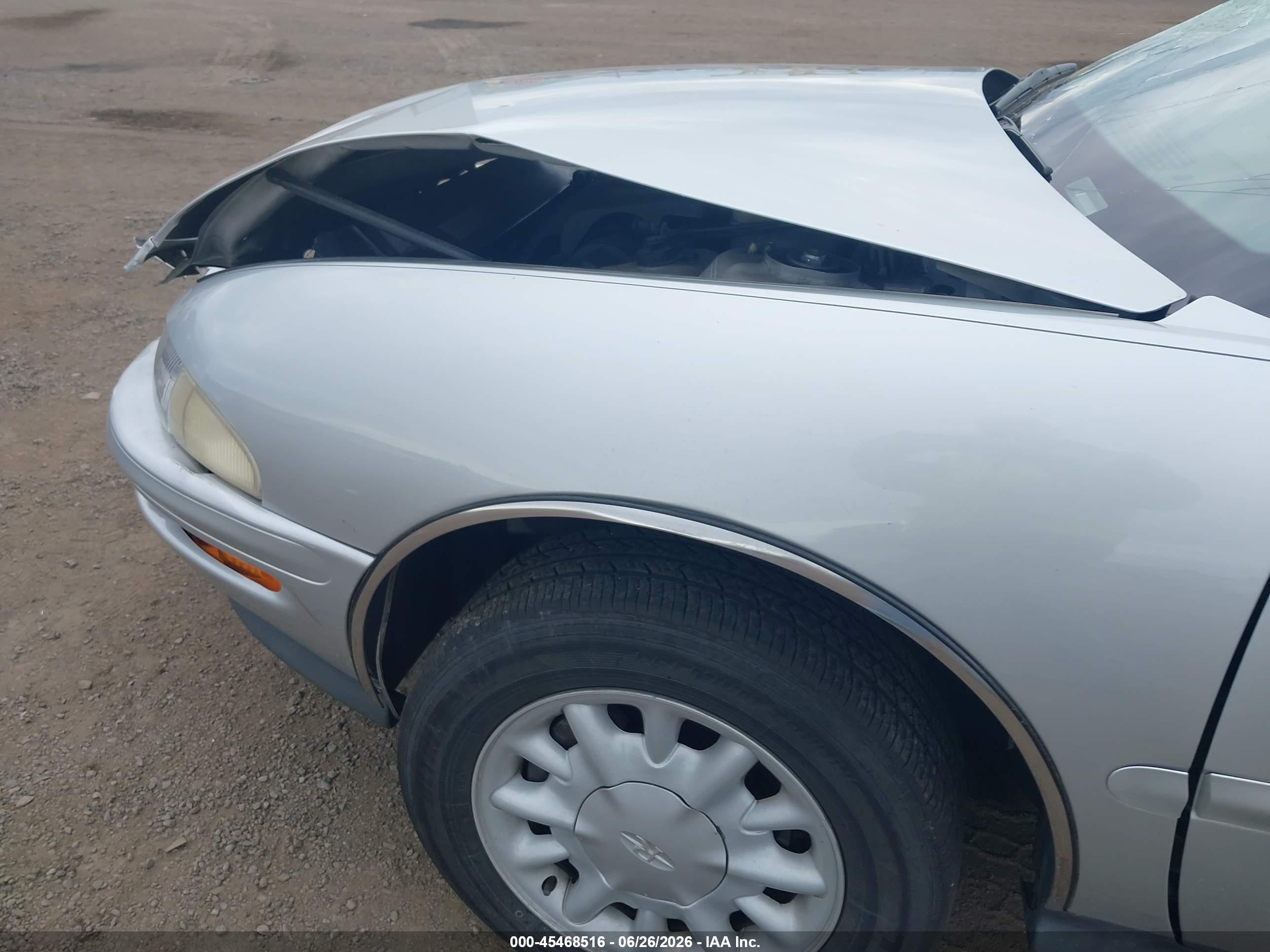 1999 Buick Riviera   Silver vin: 1G4GD2215X4700308