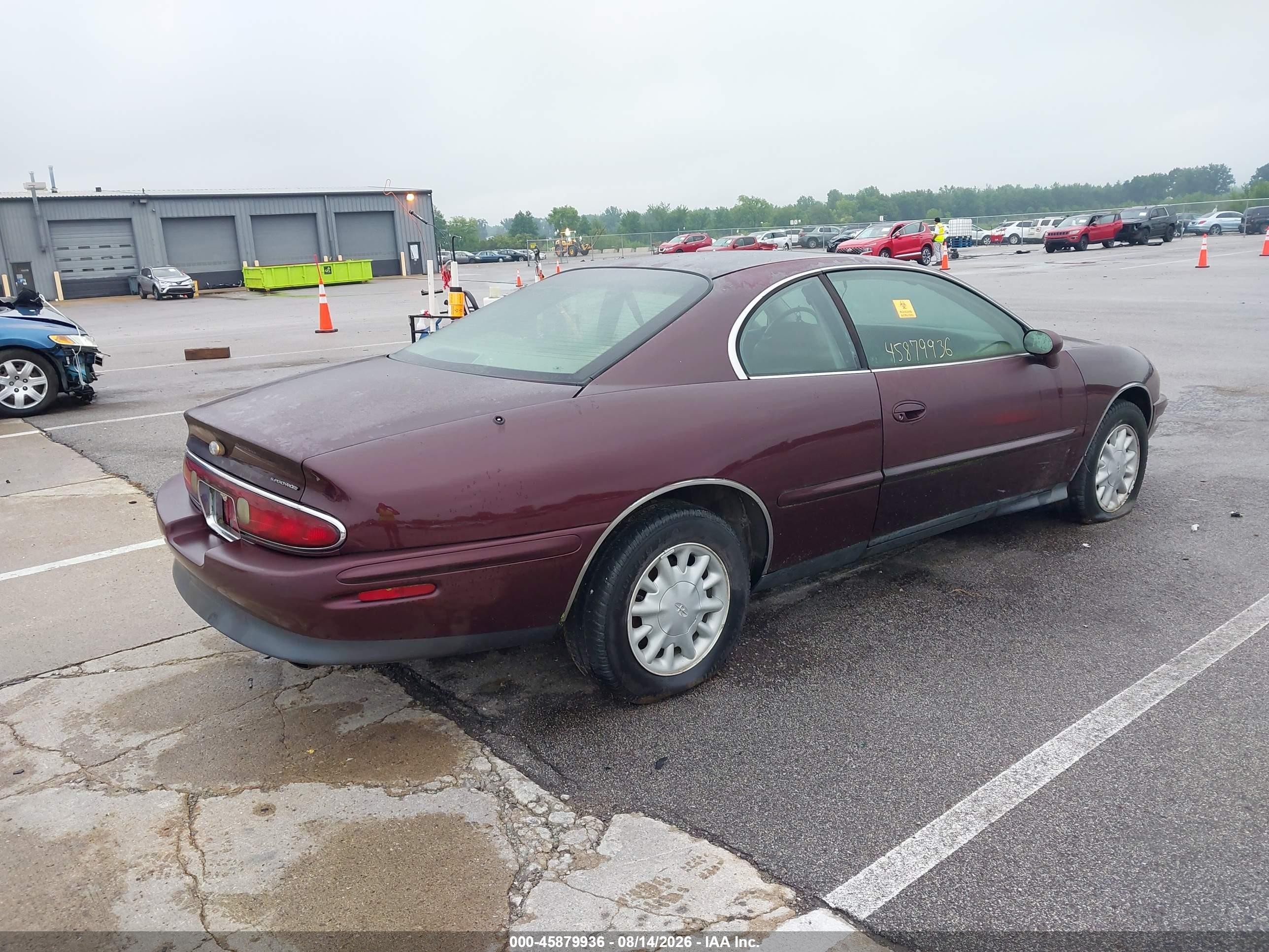 1995 Buick Riviera   Purple vin: 1G4GD2216S4727784