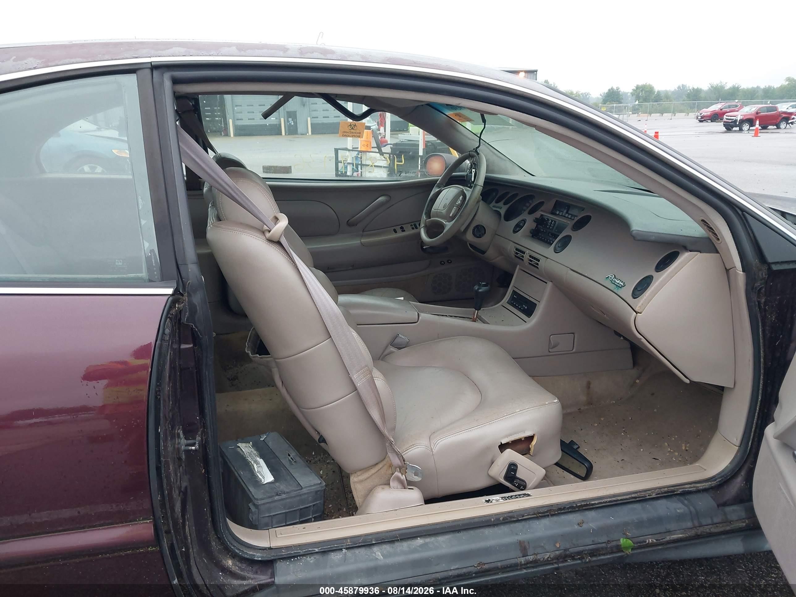 1995 Buick Riviera   Purple vin: 1G4GD2216S4727784
