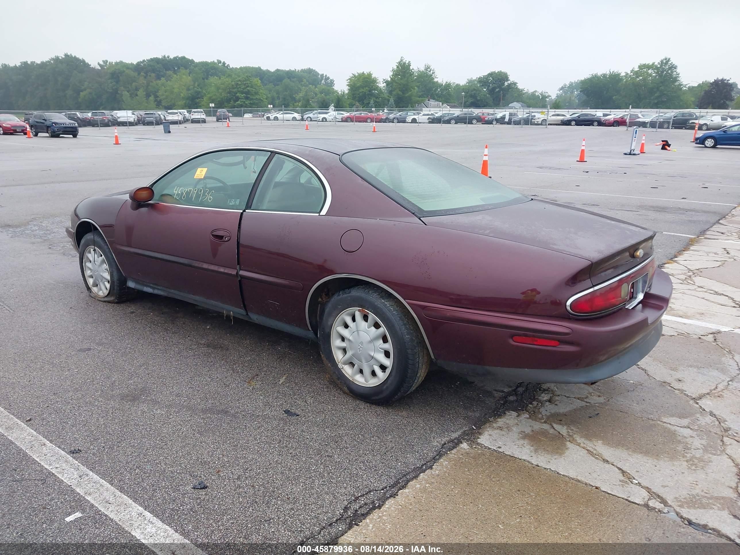 1995 Buick Riviera   Purple vin: 1G4GD2216S4727784