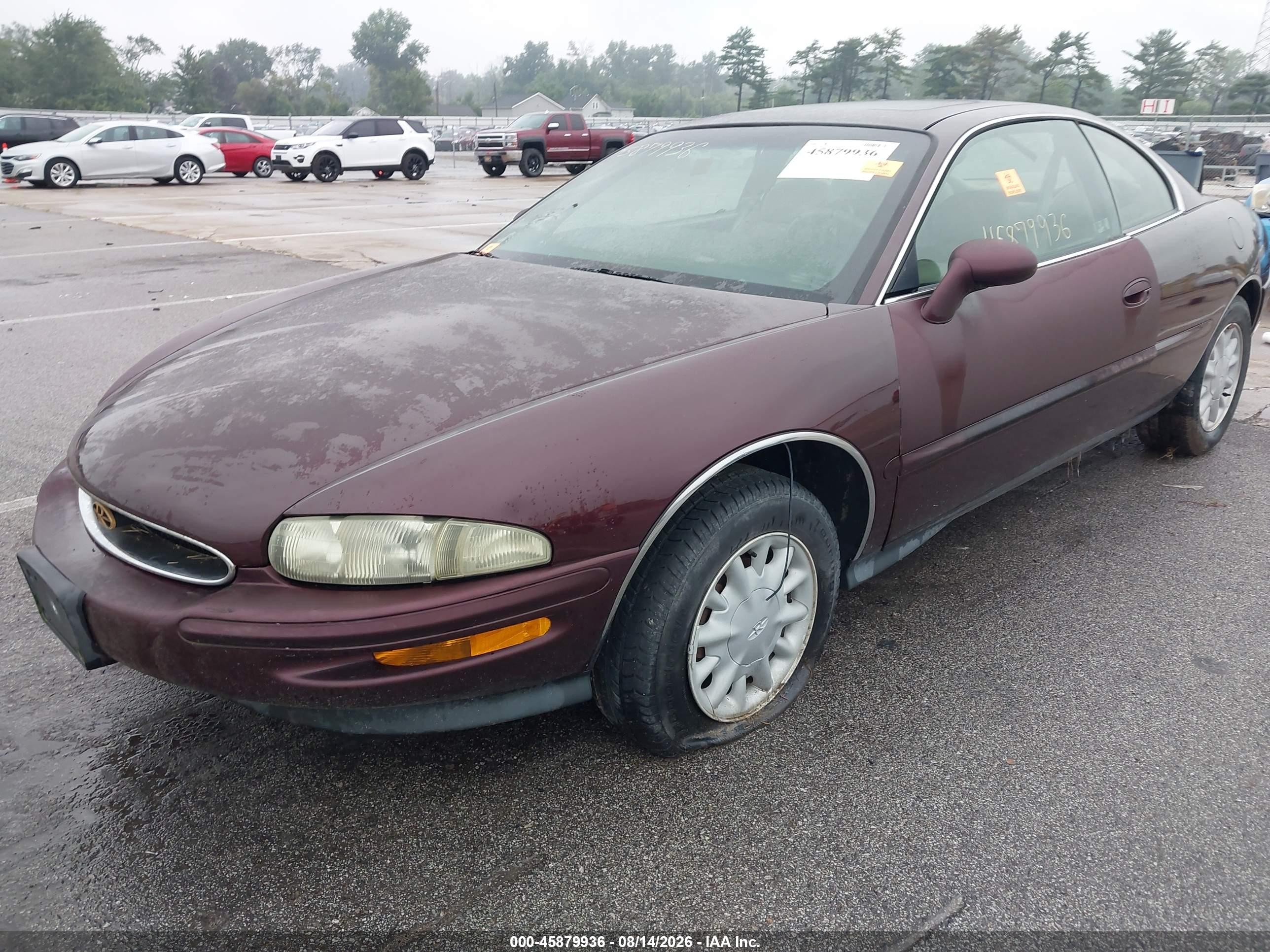 1995 Buick Riviera   Purple vin: 1G4GD2216S4727784