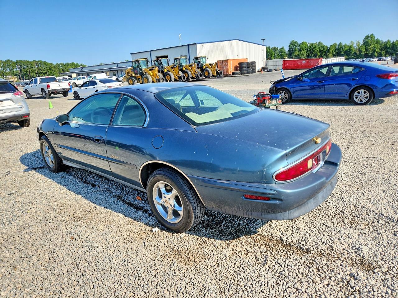 1995 Buick Riviera Blue vin: 1G4GD2216S4740048