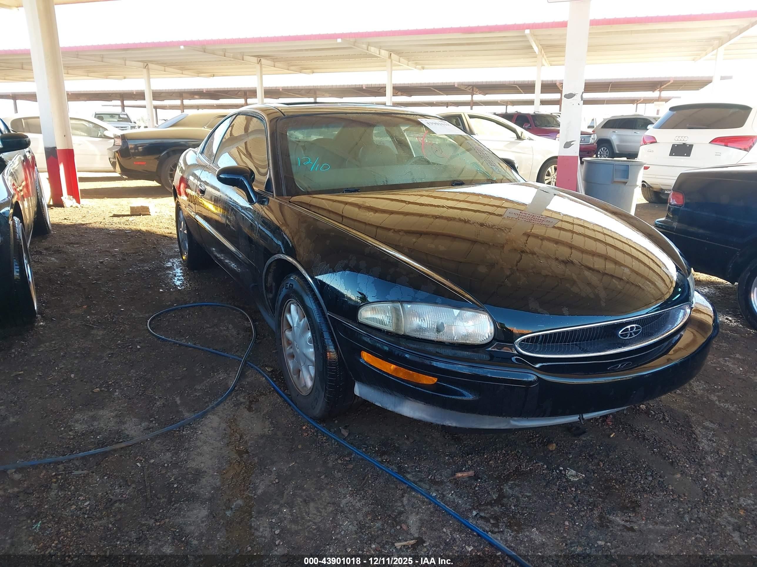 1997 Buick Riviera   Черный vin: 1G4GD2216V4700993