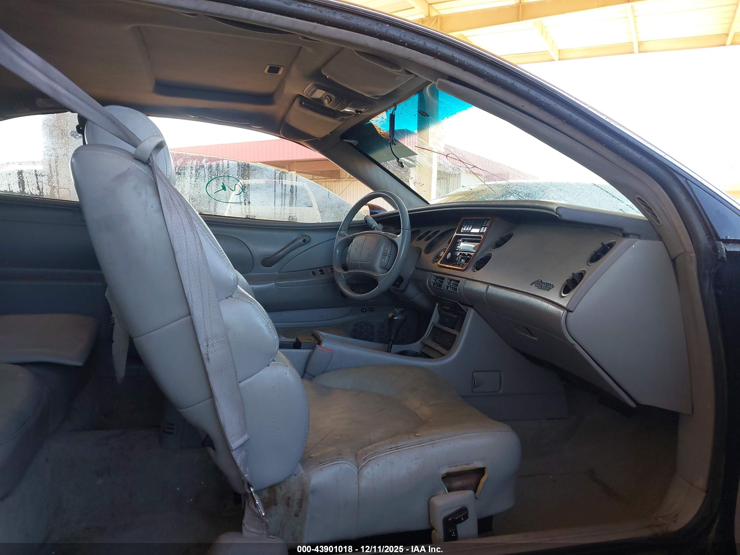 1997 Buick Riviera   Black vin: 1G4GD2216V4700993
