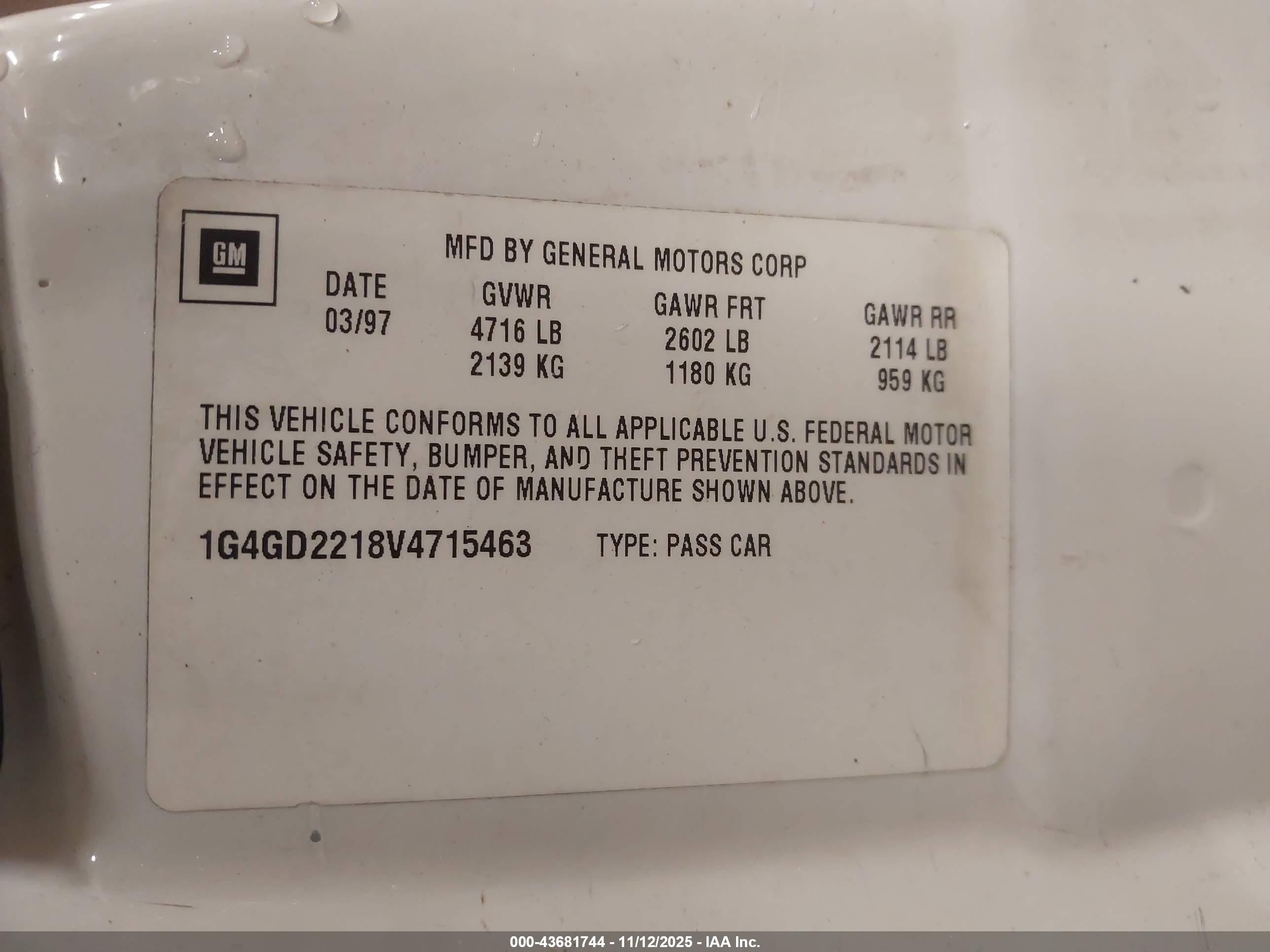 1997 Buick Riviera   White vin: 1G4GD2218V4715463