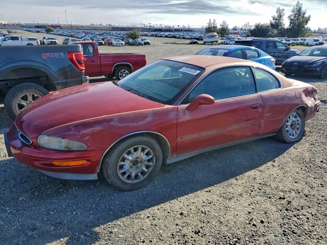 1997 Buick Riviera Красный vin: 1G4GD2218V4715494