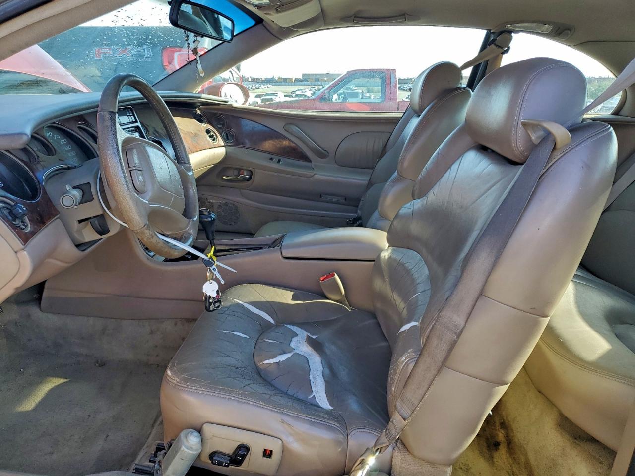 1997 Buick Riviera Red vin: 1G4GD2218V4715494