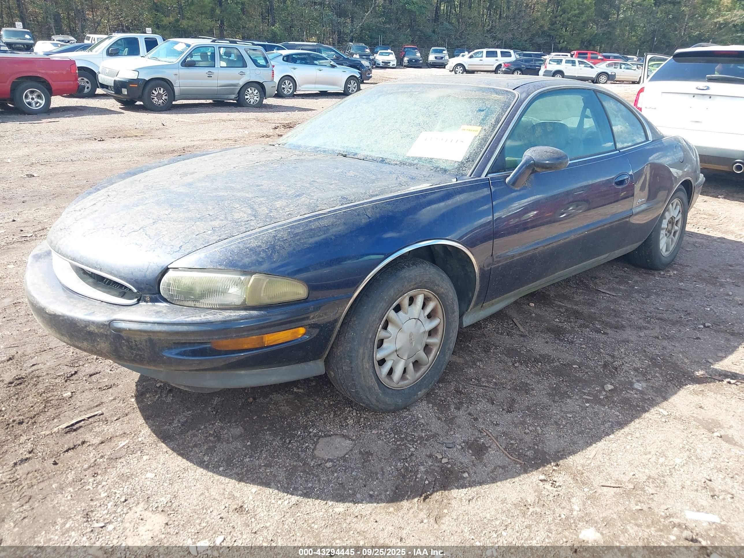 1999 Buick Riviera   Dark Blue vin: 1G4GD2219X4701588