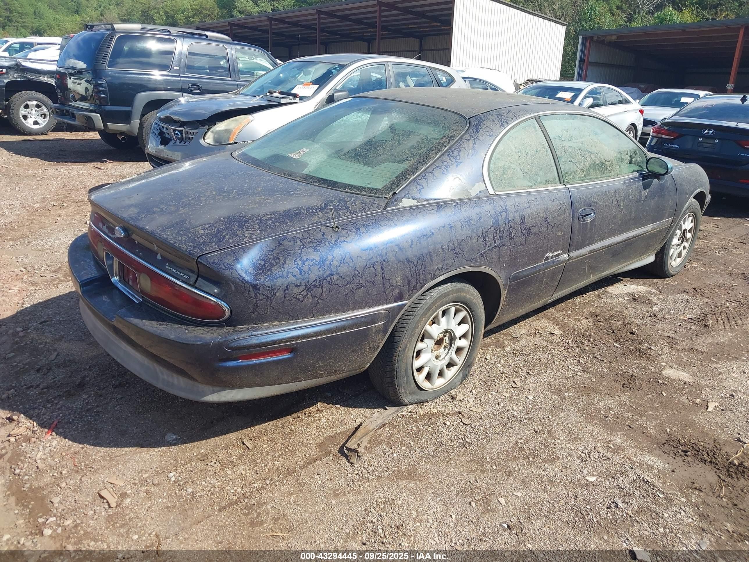 1999 Buick Riviera   Dark Blue vin: 1G4GD2219X4701588