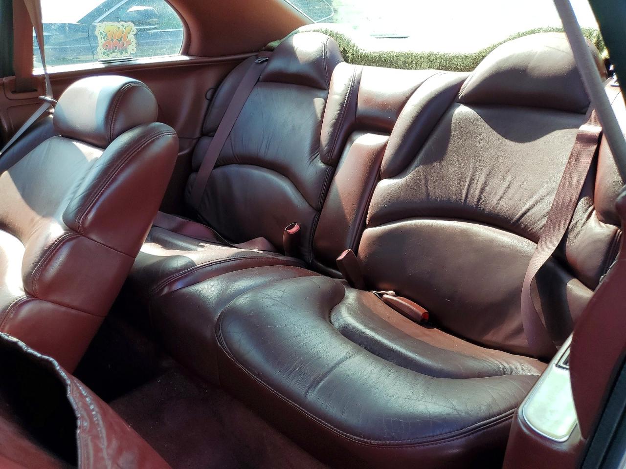 1998 Buick Riviera Silver vin: 1G4GD221XW4700710