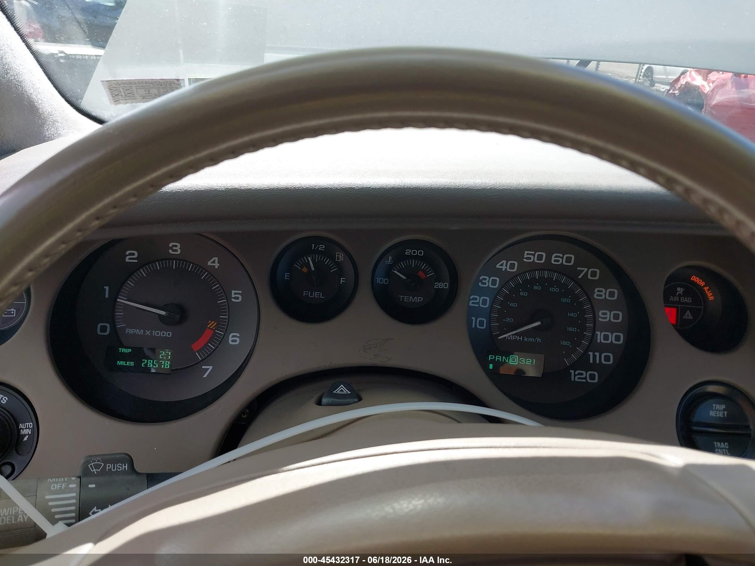 1998 Buick Riviera   Gold vin: 1G4GD221XW4707222