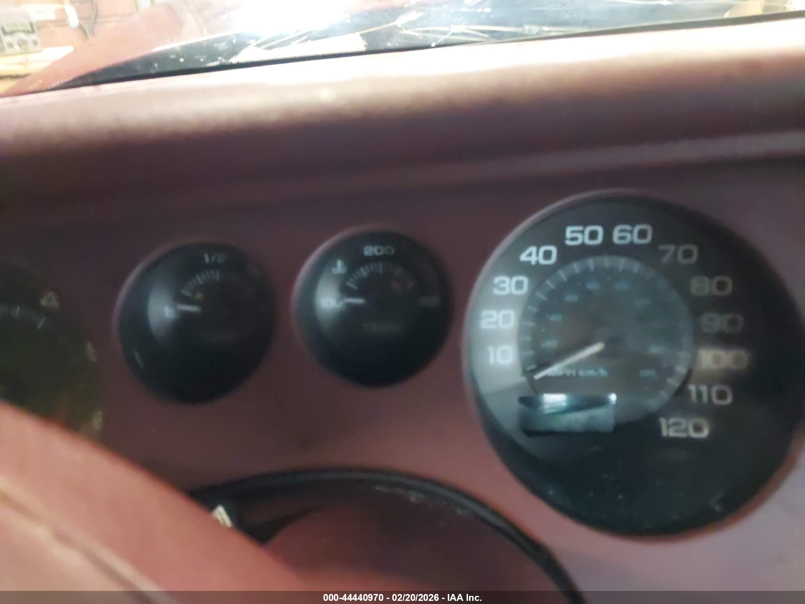 1997 Buick Riviera   Burgundy vin: 1G4GD22K4V4715985